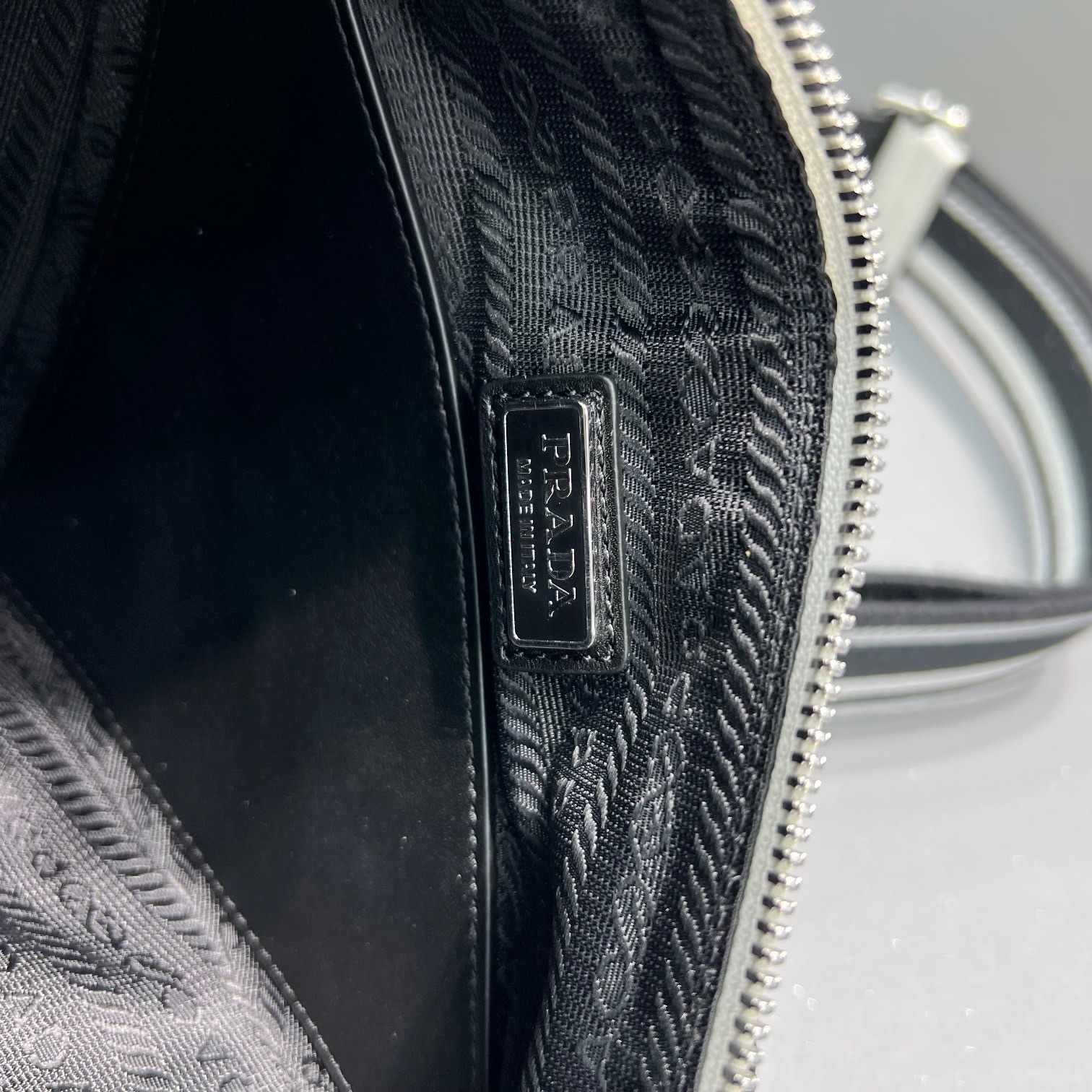 D5CCD468-DF21-4709-8BE2-C707C520213F