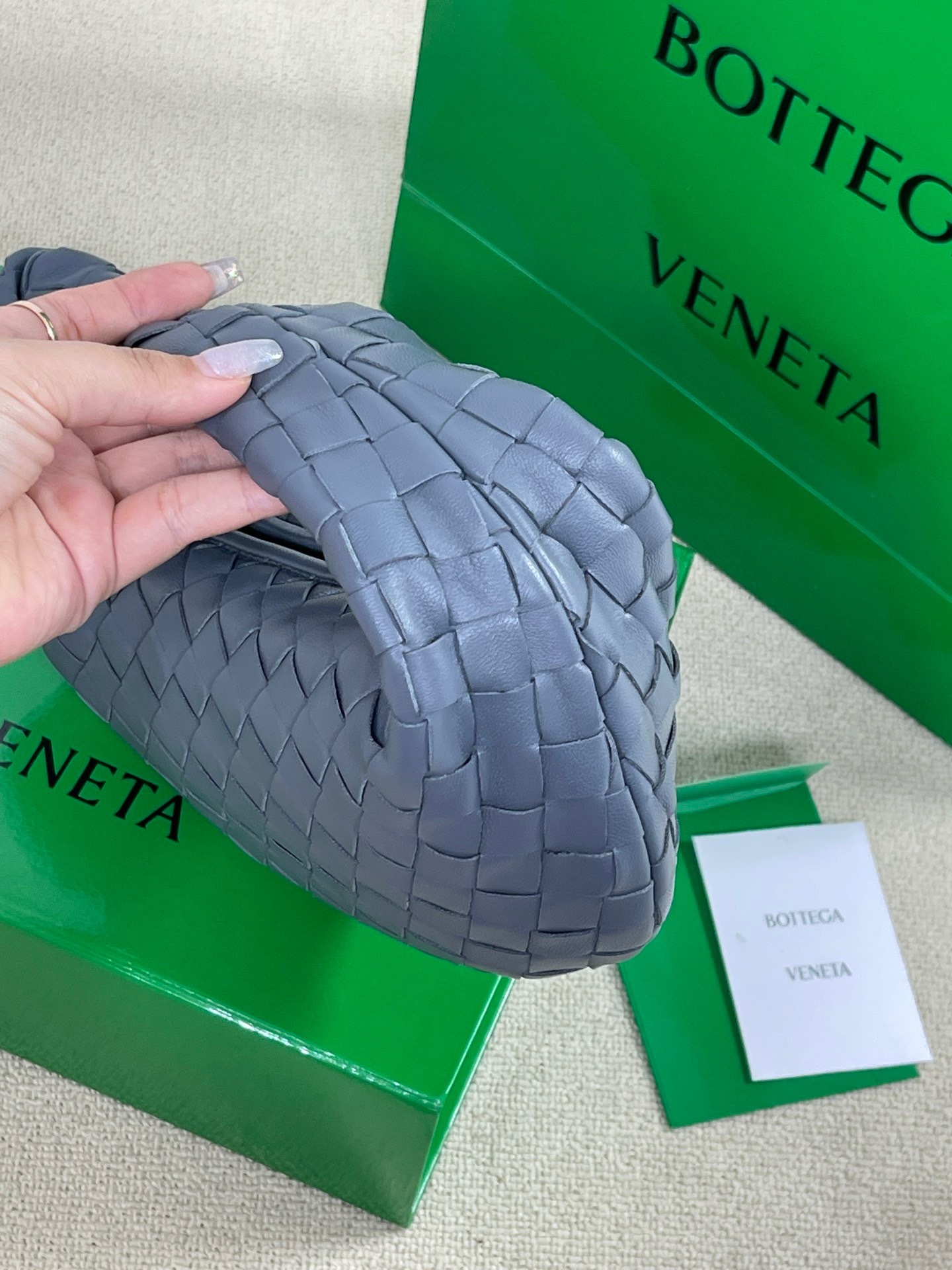 26D5E5BA-948D-42D0-9108-AFA977583363