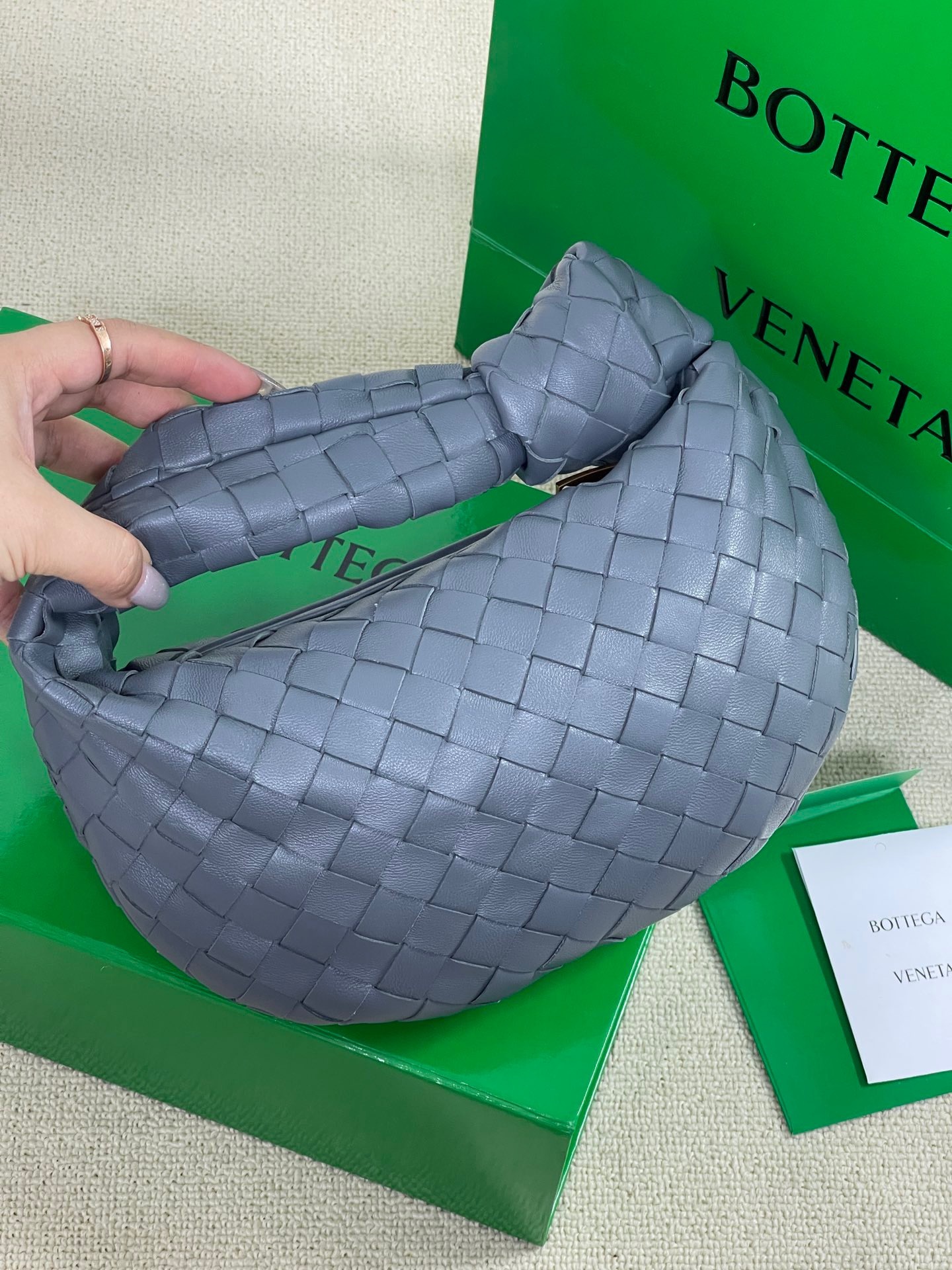 FA793EE5-3492-4278-9BFB-C97806F8283C