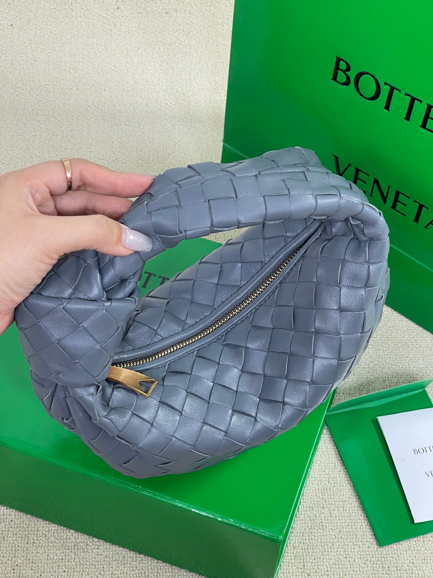 49BEDB6B-FA1B-4424-98DA-EF009A97FF1E