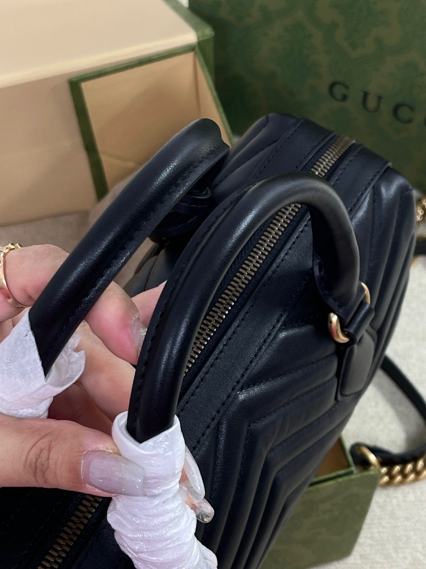 E946C9DC-766E-4DE3-B55A-269D41A41524