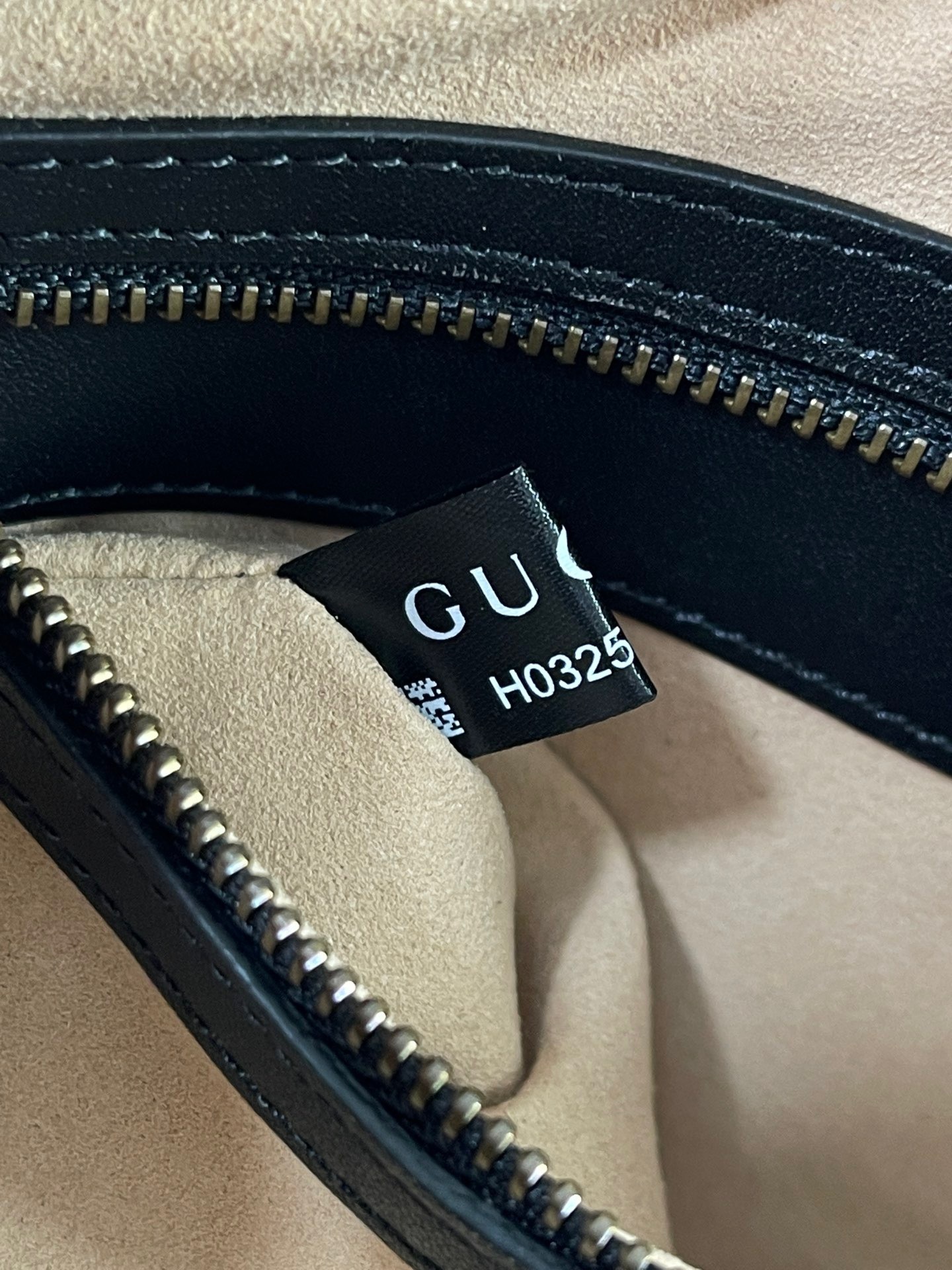 0E70049E-70DB-4E43-B1AD-90E36CE82C13