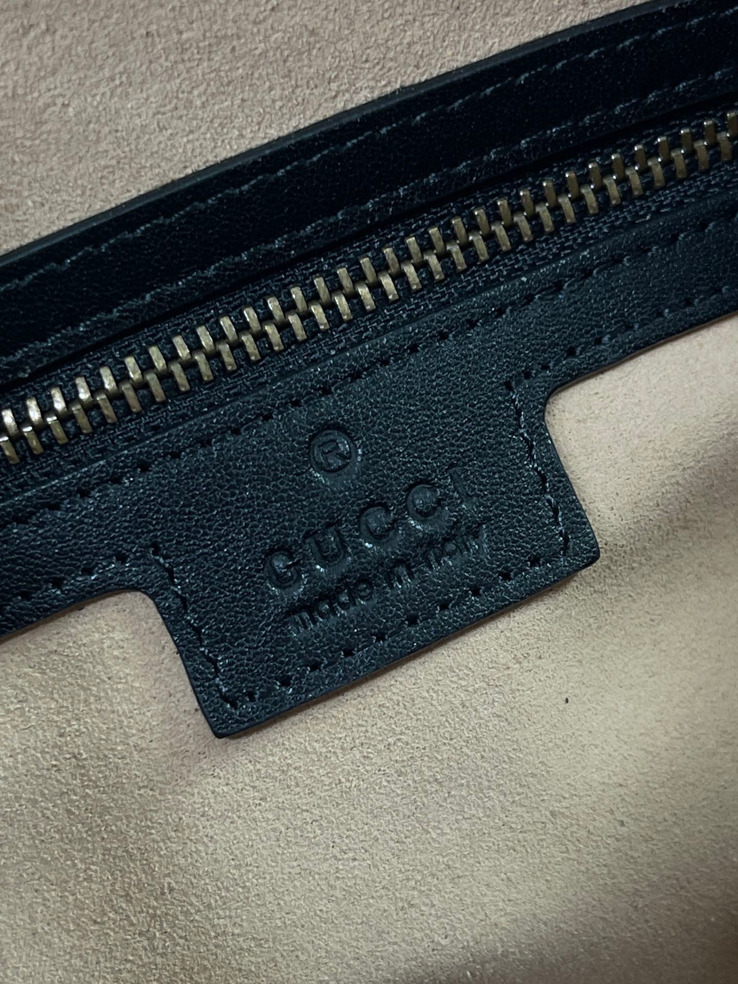 E7AB6B3A-BB53-4574-A2D7-BF9C00BC3409