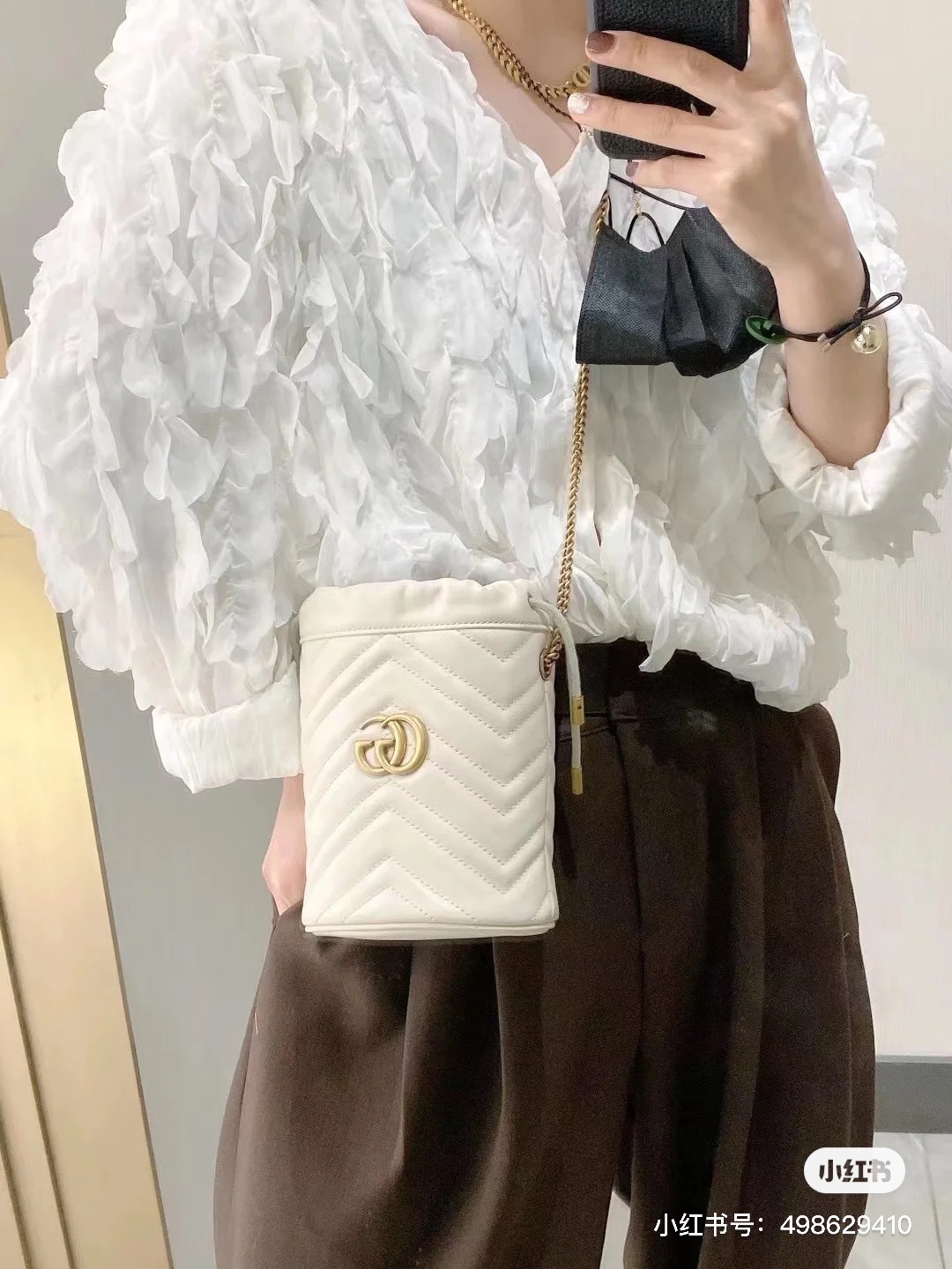 F7DA54D2-9126-4BC5-A17E-3A60CFFDE1DF