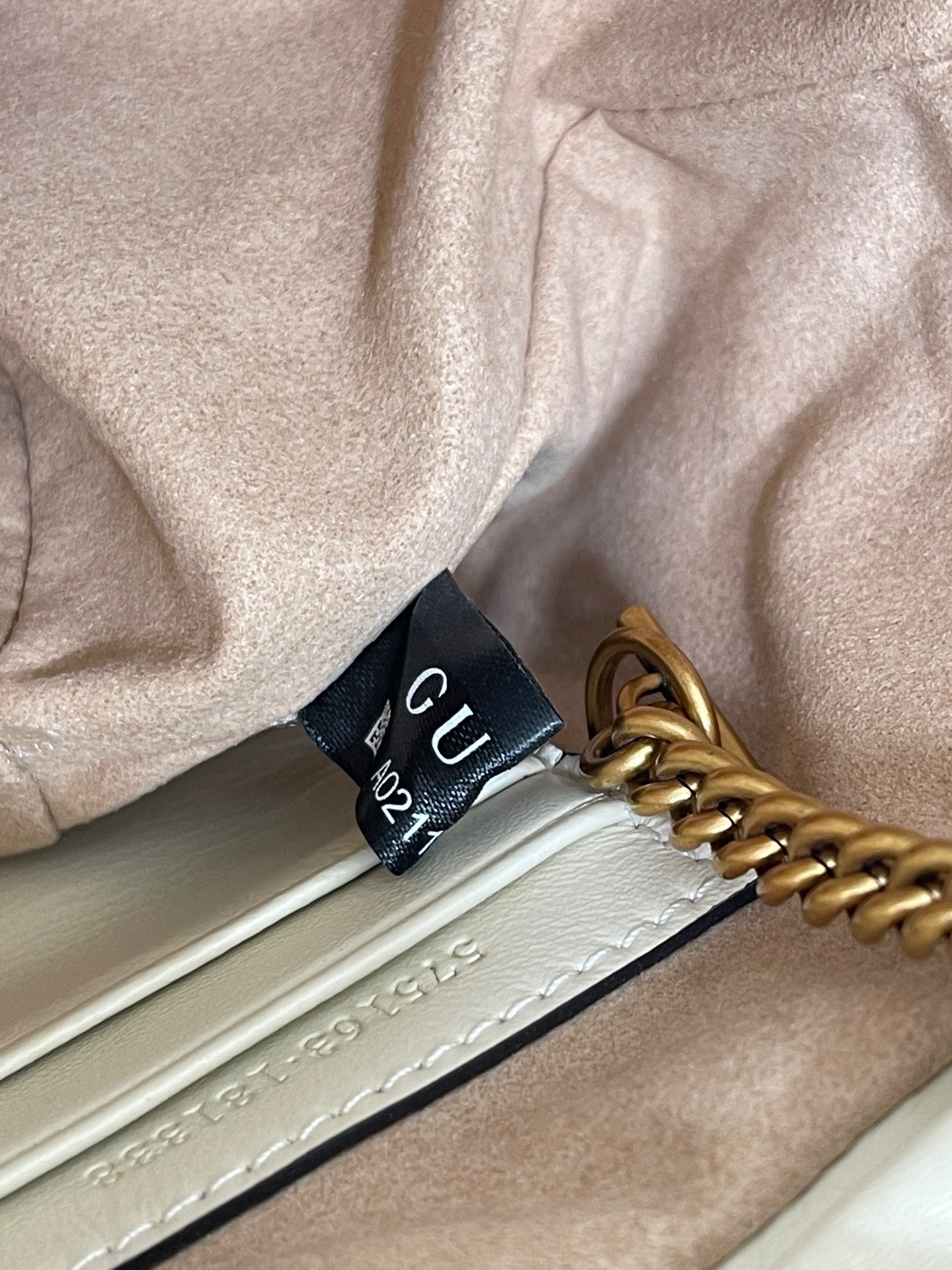 E97C3697-71A0-4A28-A7B7-334EB6F2CCC1