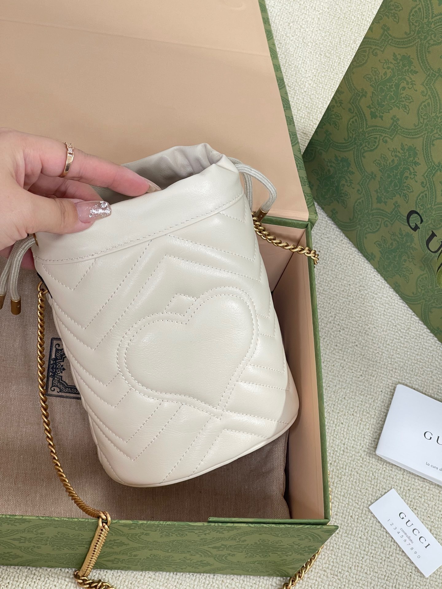 4F4C2445-E13B-4C58-B74C-D720D967B8B5