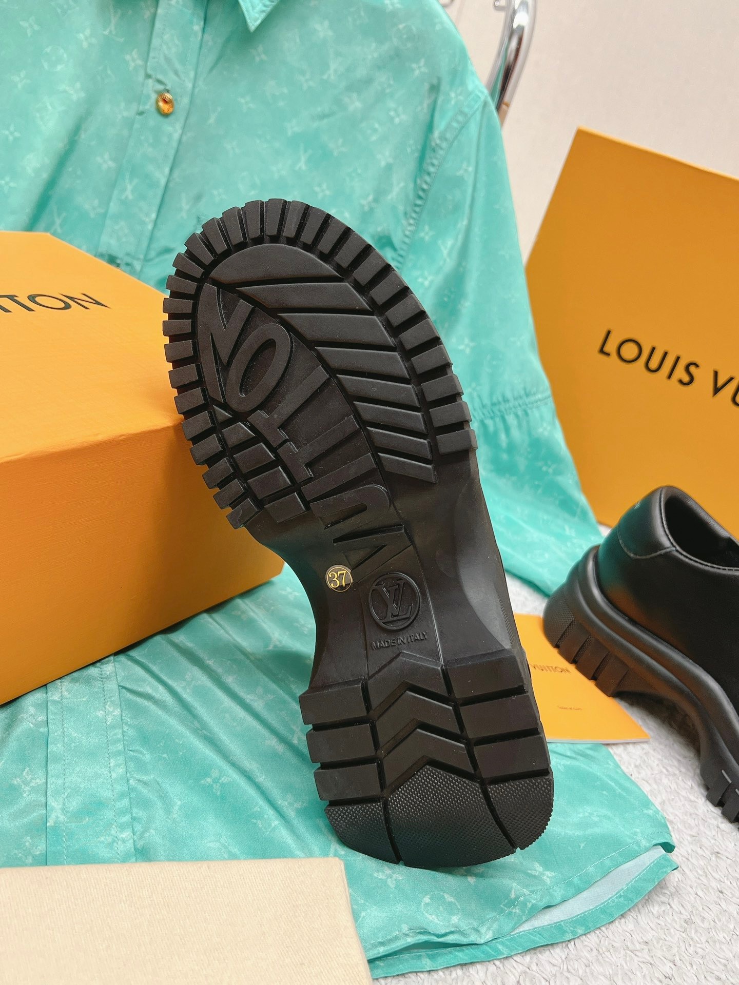 63A17231-4403-40EC-9AB5-9B084B797C33