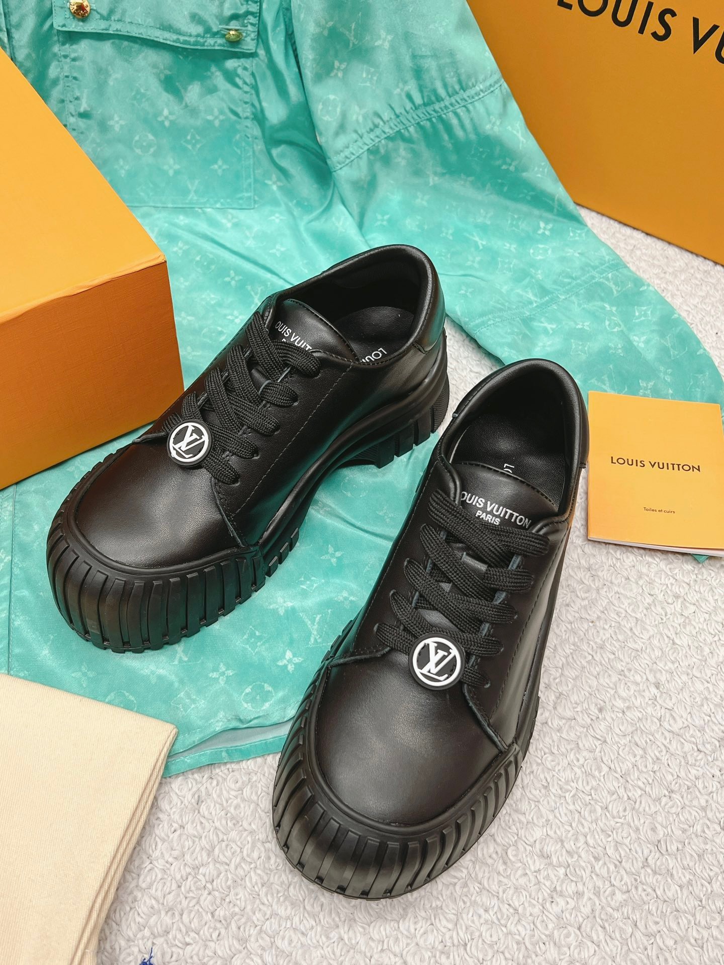 100A6C39-8DE6-44D3-8E0E-84DA227C0CEE