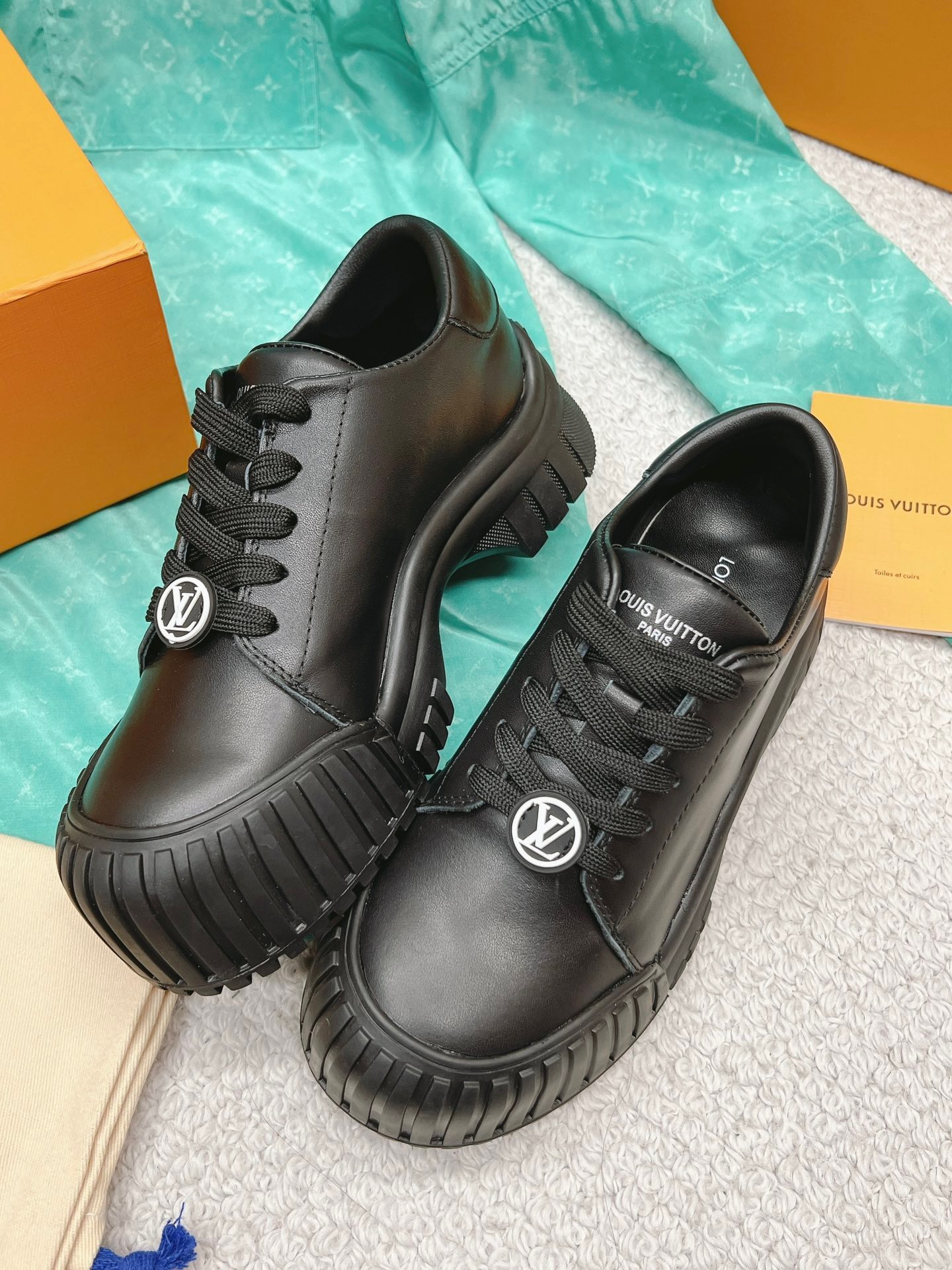 11A05C62-517B-4C6C-826A-751D560F1B31