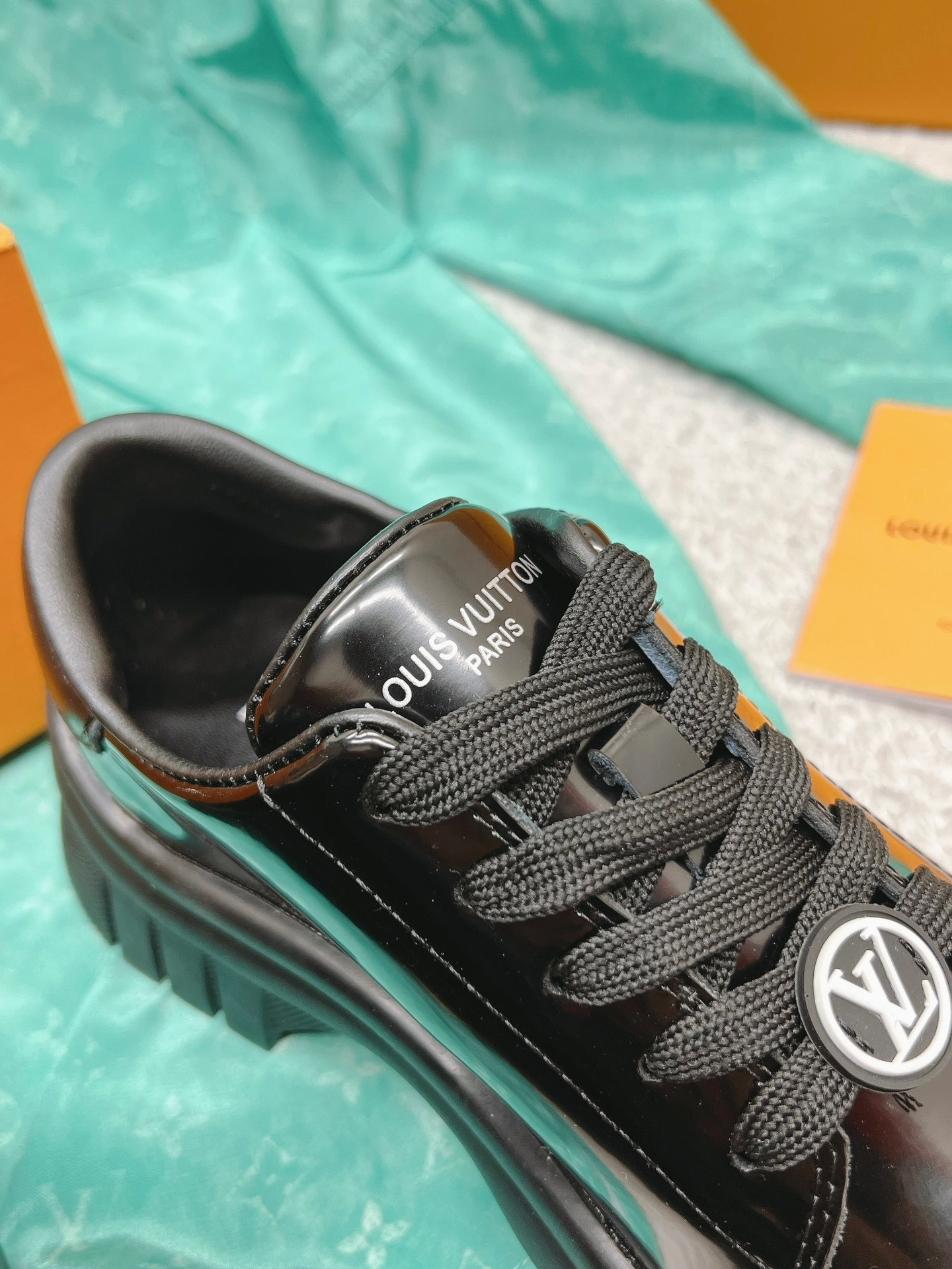 DAF37BFB-8C3A-4375-8D08-B97C6A2EB1F1