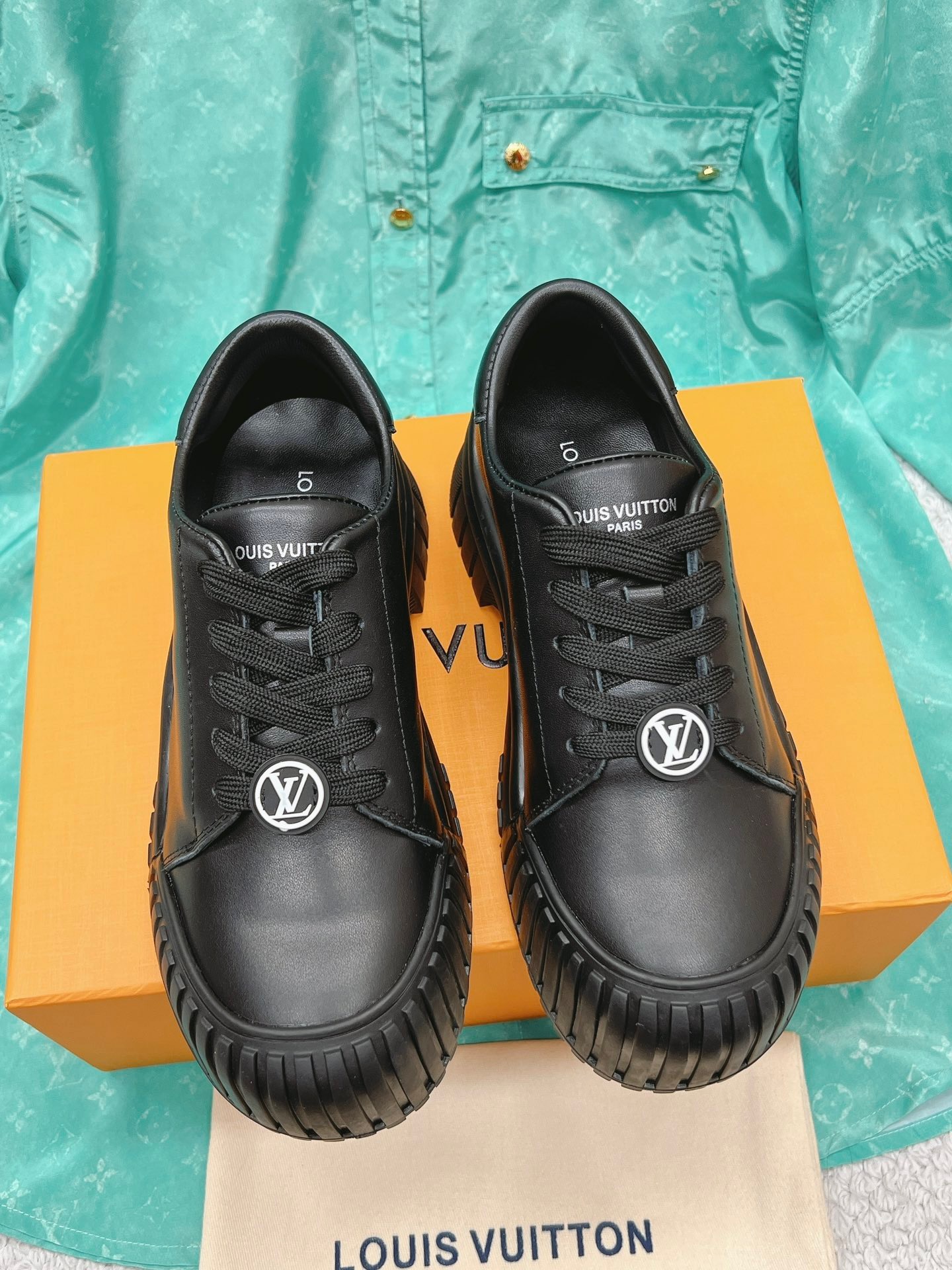 5D220062-36FA-4884-A544-D55390B804D2