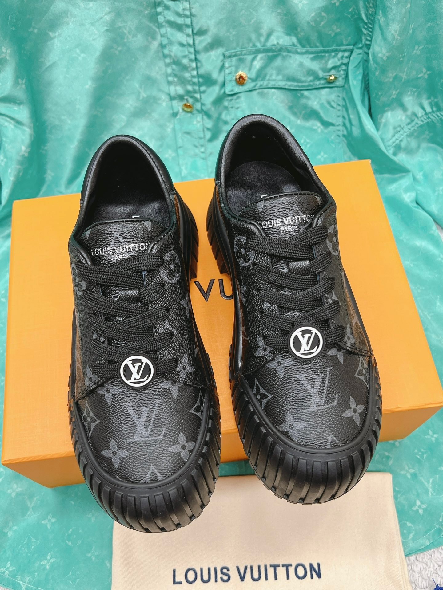 E1A78BC6-F541-481E-9120-A1BC1F9D7540