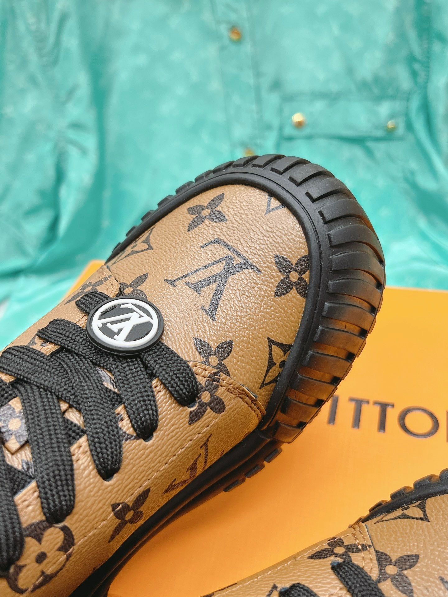 87D7B8FD-8F4A-400D-BB7C-6E78D41D9091