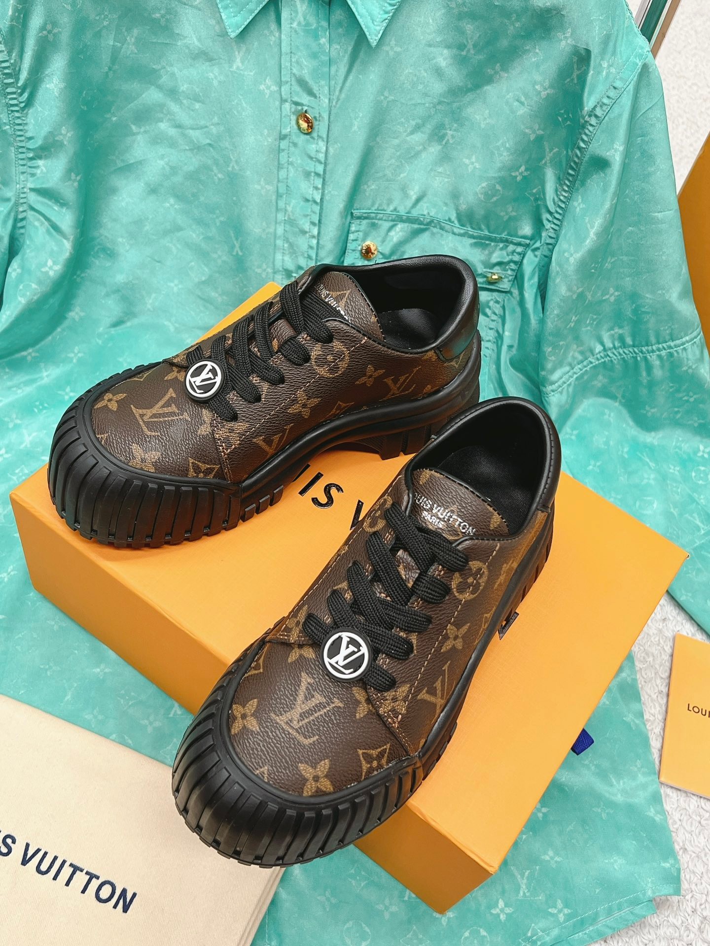 10F60D53-D59A-4310-9A4A-75BEDFE54AA4