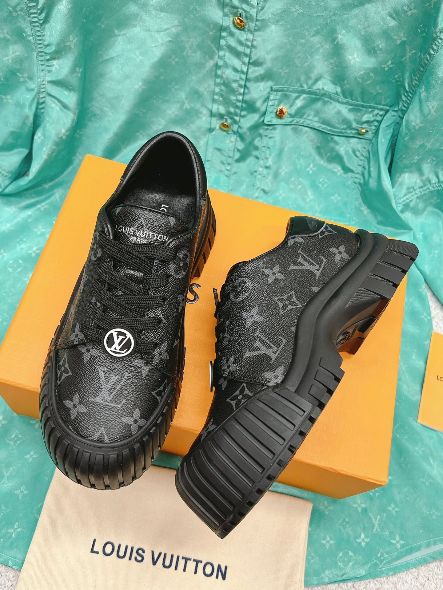 4711BDF0-6790-4C64-B1BA-28F6F49DAE69