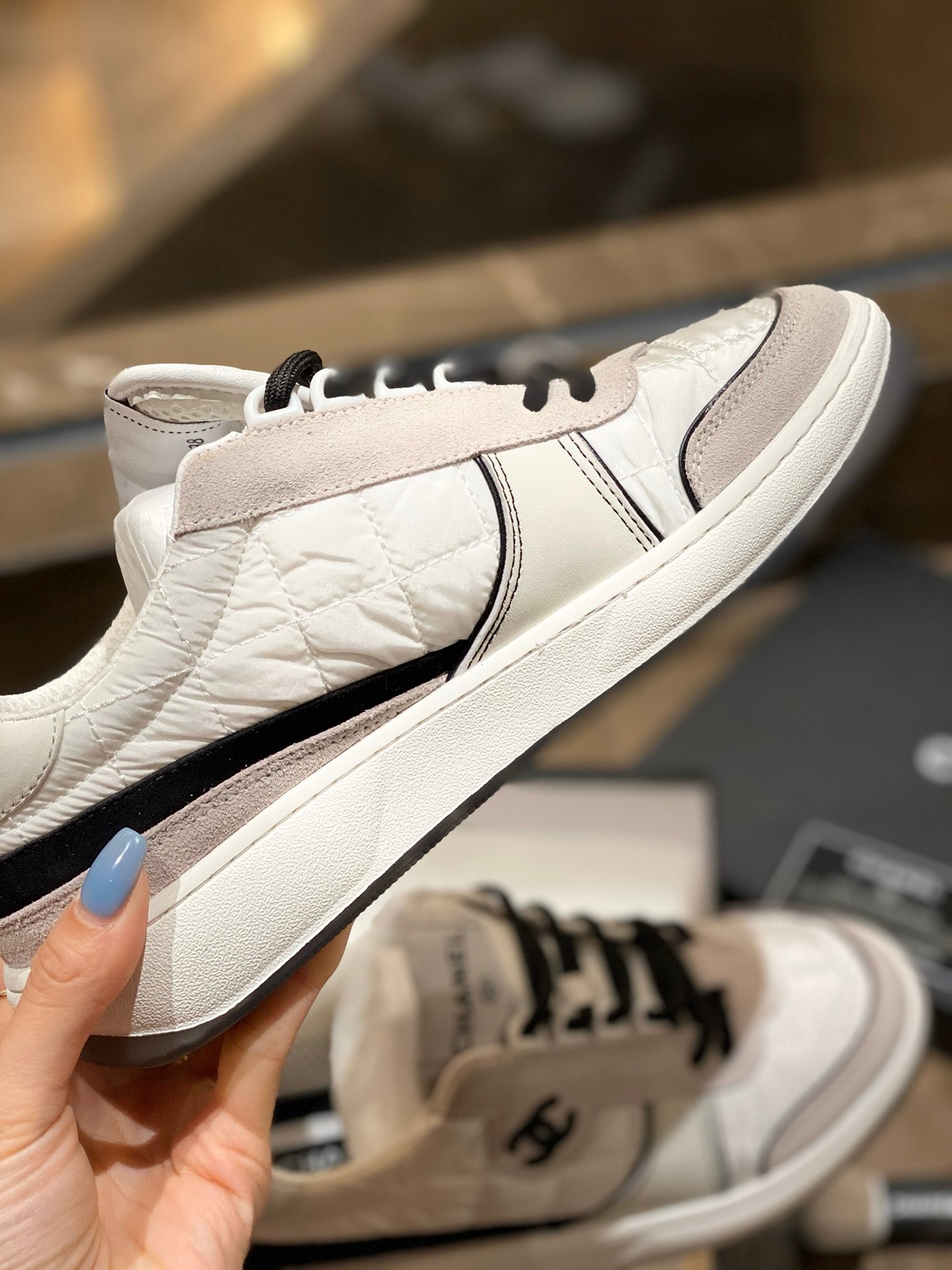 09CBDE8F-BCF9-406A-815D-BAE7247B96F5