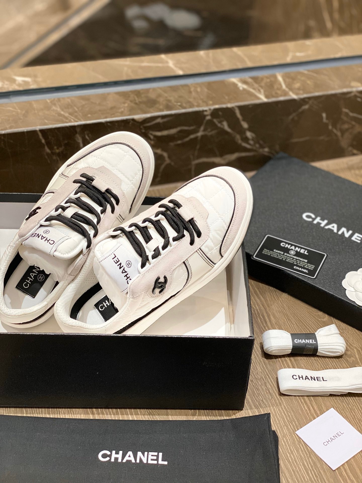 7E20E9FE-912B-4C35-8400-D81039A94078