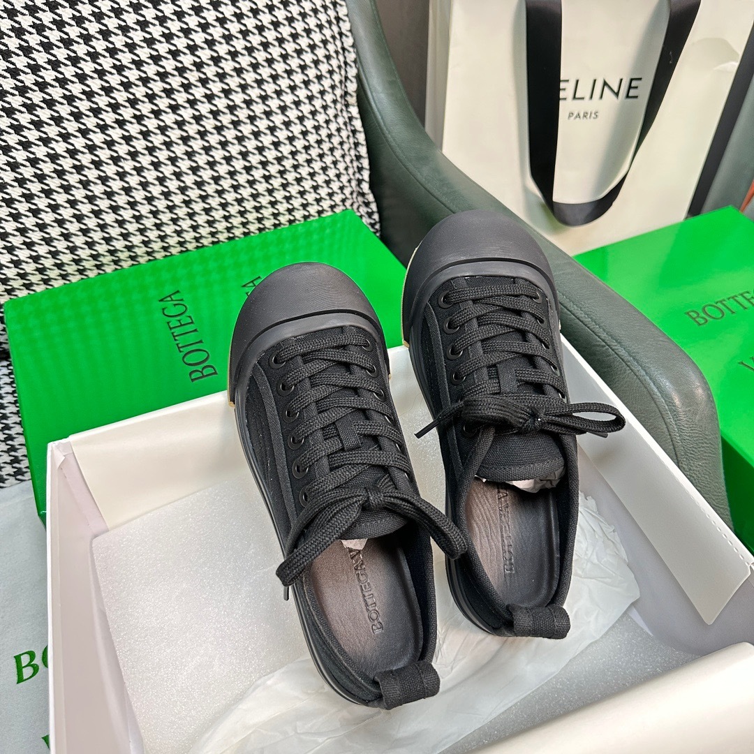 8D1BCC88-AB5C-42F8-8C59-7C45FC074803