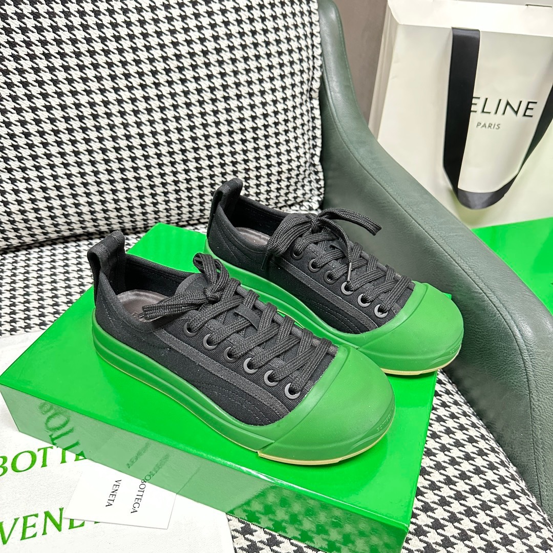 E9C33C13-E22B-4C6F-98F5-49752FC11874