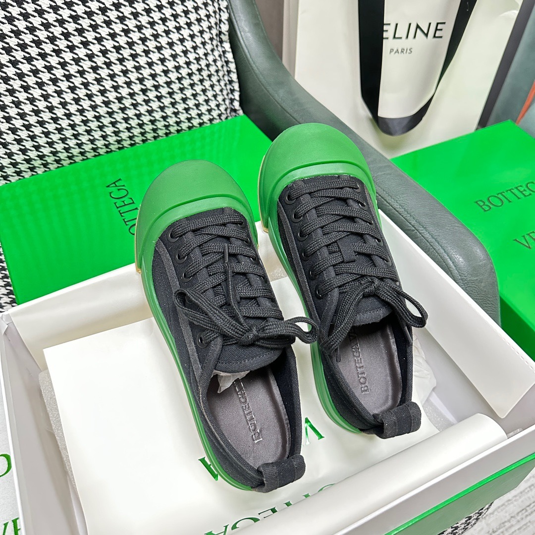 4E3298FF-CCC8-4B45-B3EB-3850C34EFD91