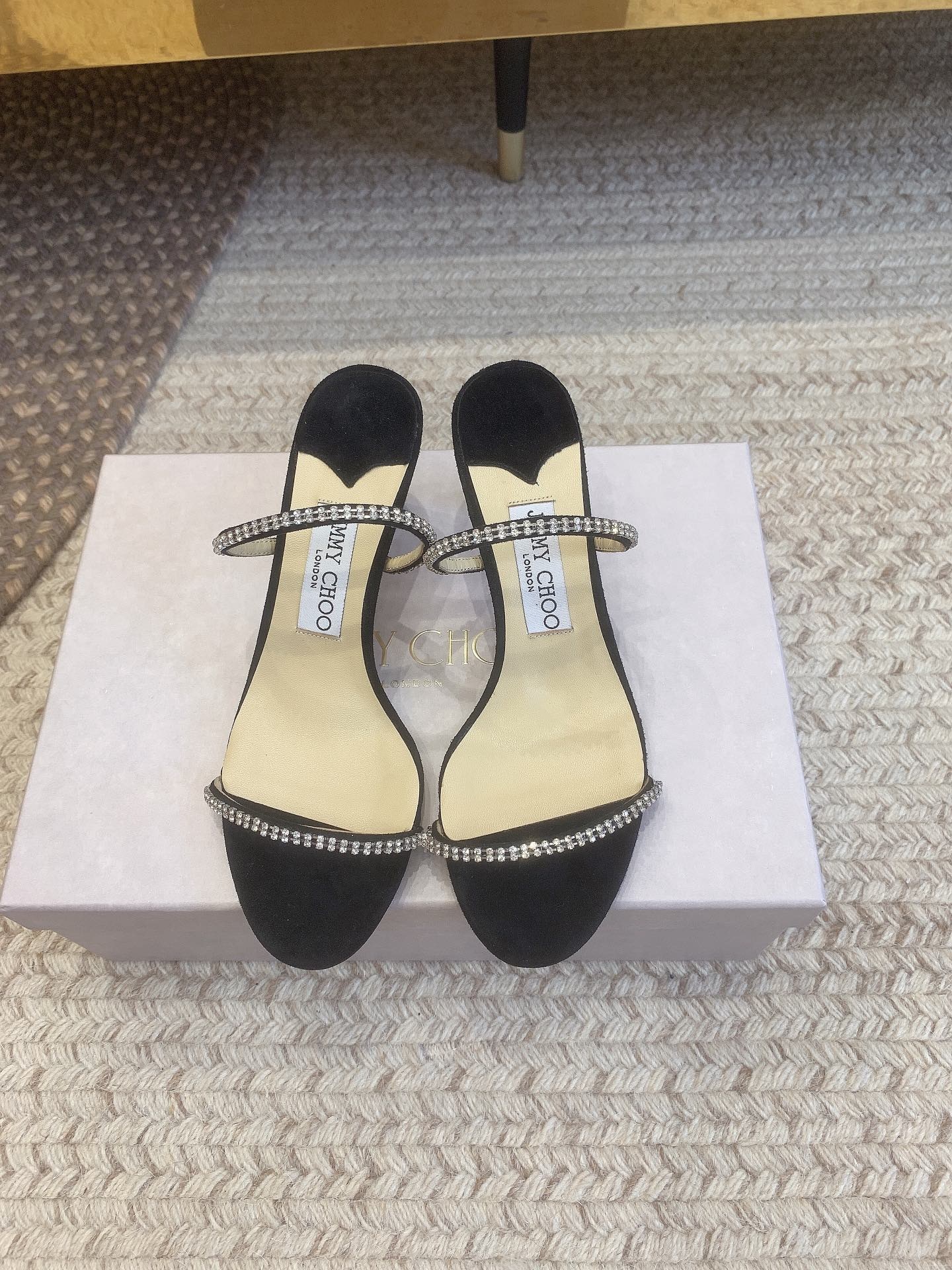 19E584FD-0C56-4948-A55D-E1DAF829FEA9