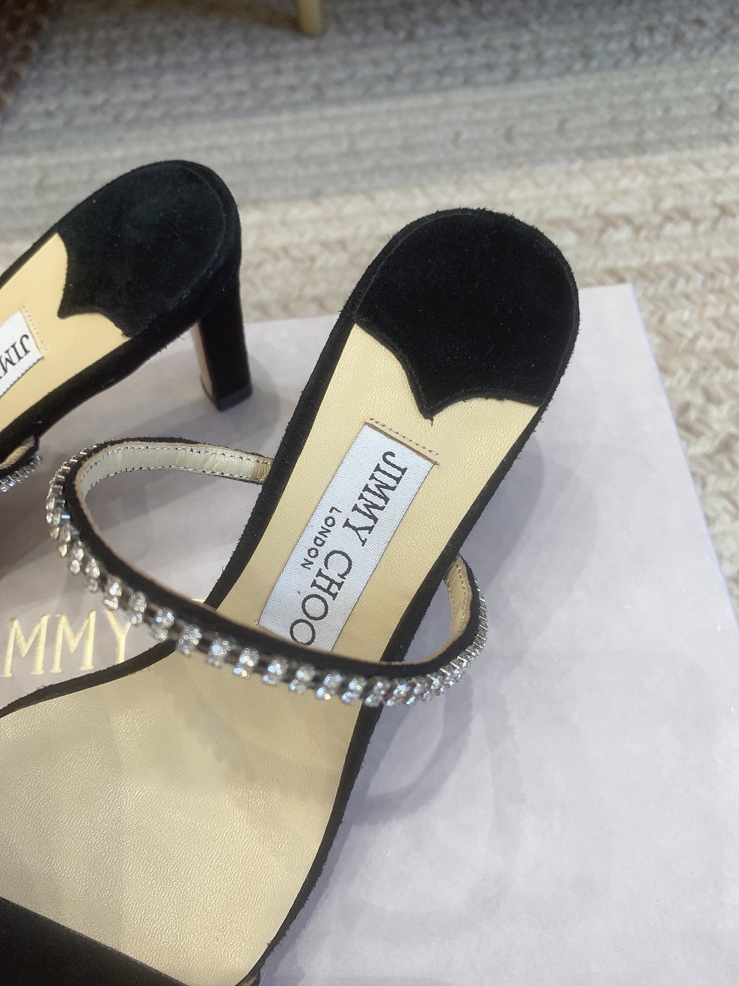 D1F2B1FD-902B-4089-8825-A6ED3E4890AB