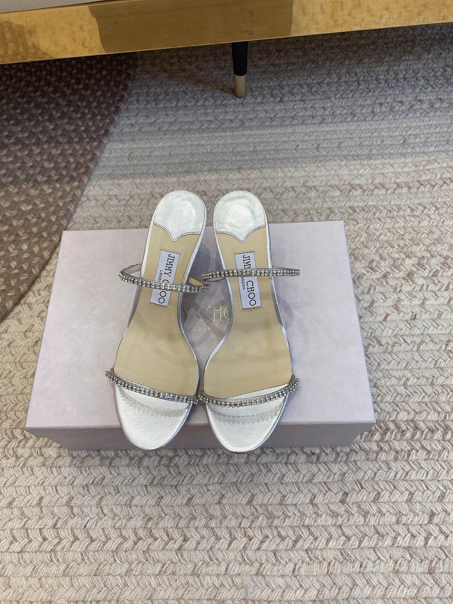 DFFDB0AB-6E58-4B95-937F-2ACB32E1B4D9