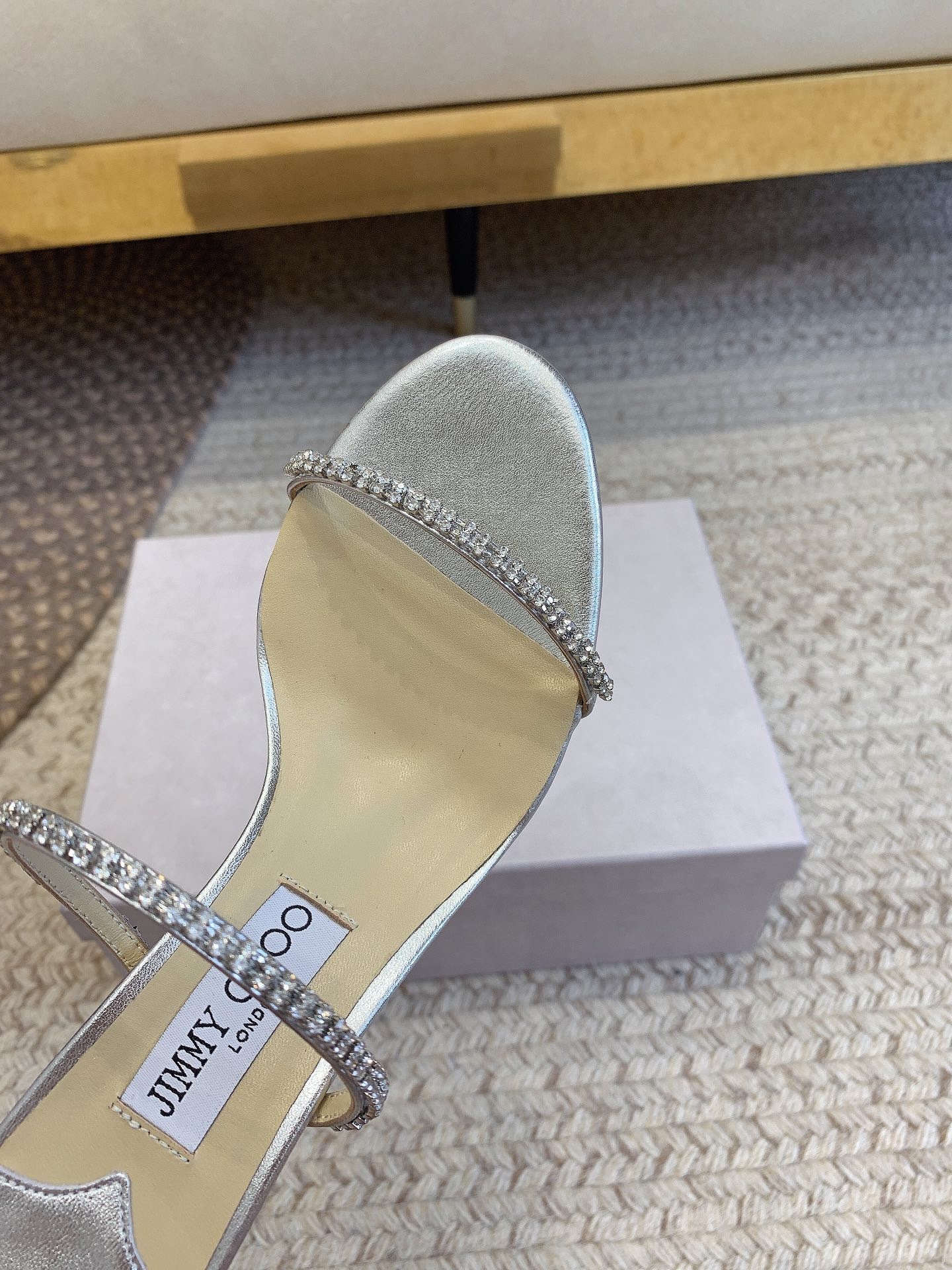 F03EF5F0-0B29-436D-93DD-3A3D3C7648FC