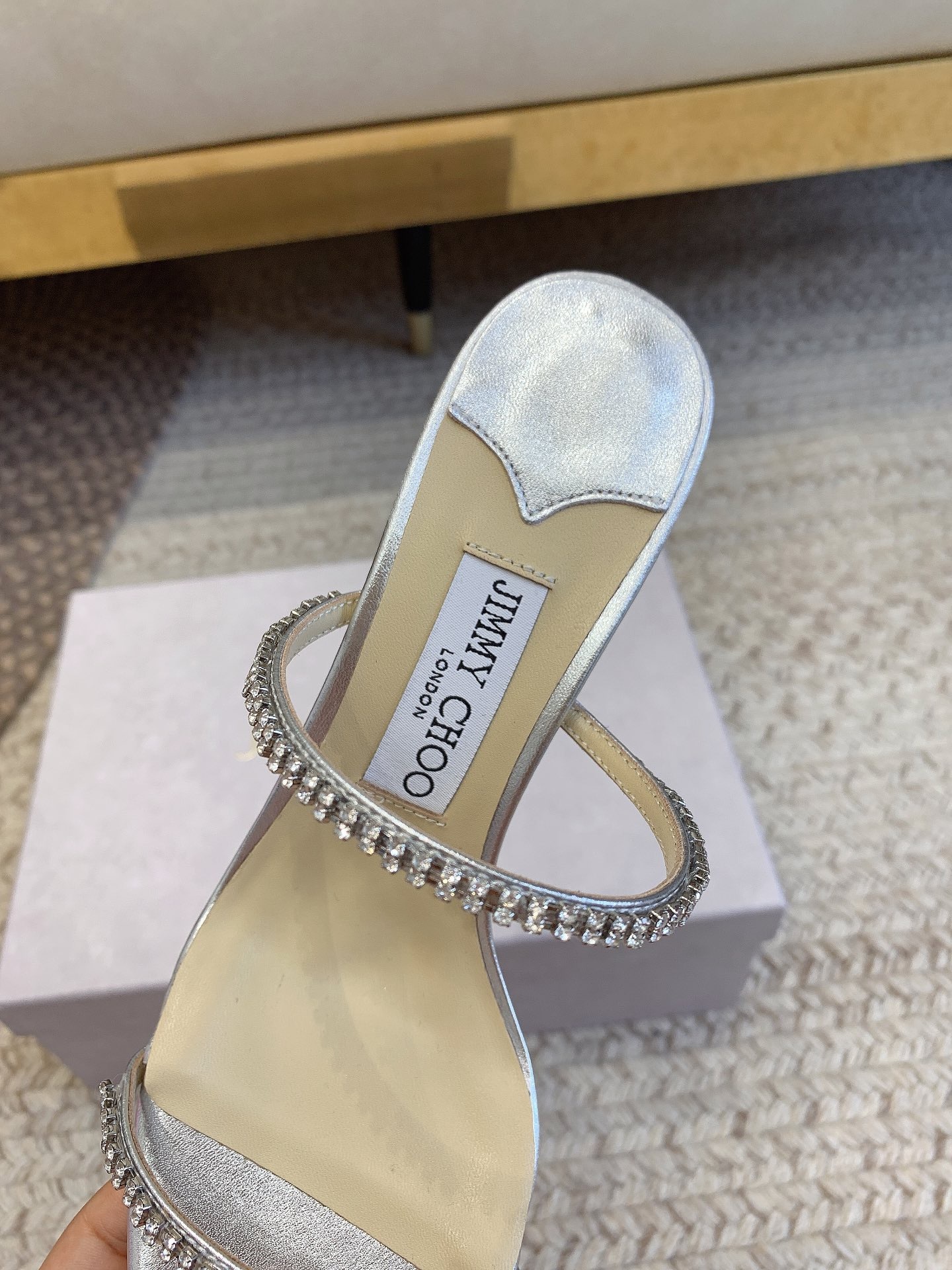 07AE71BC-9415-4743-B04A-E0A6887DD408