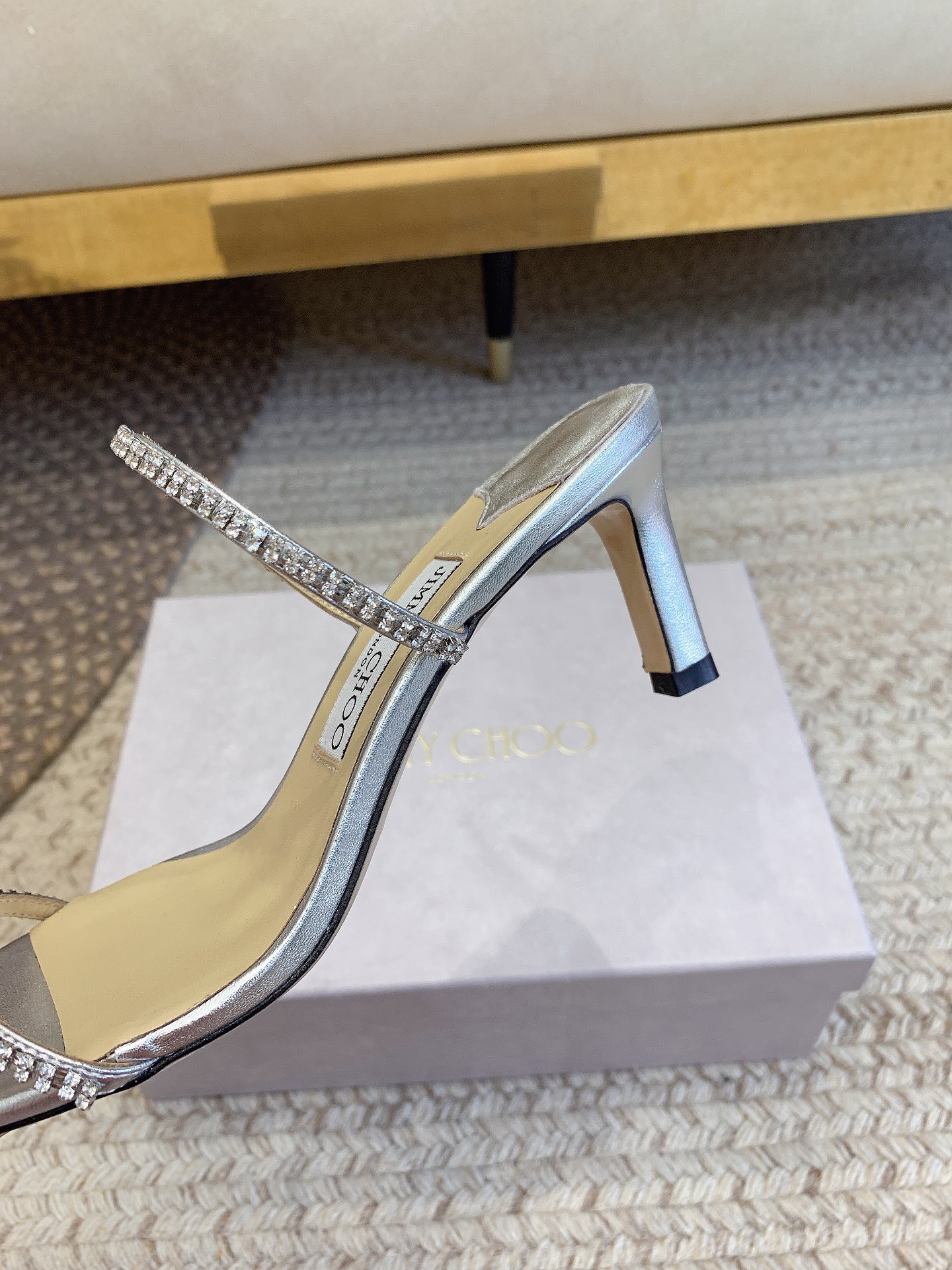 0A913B26-3A44-4C0B-B818-DD07AD50A3E3