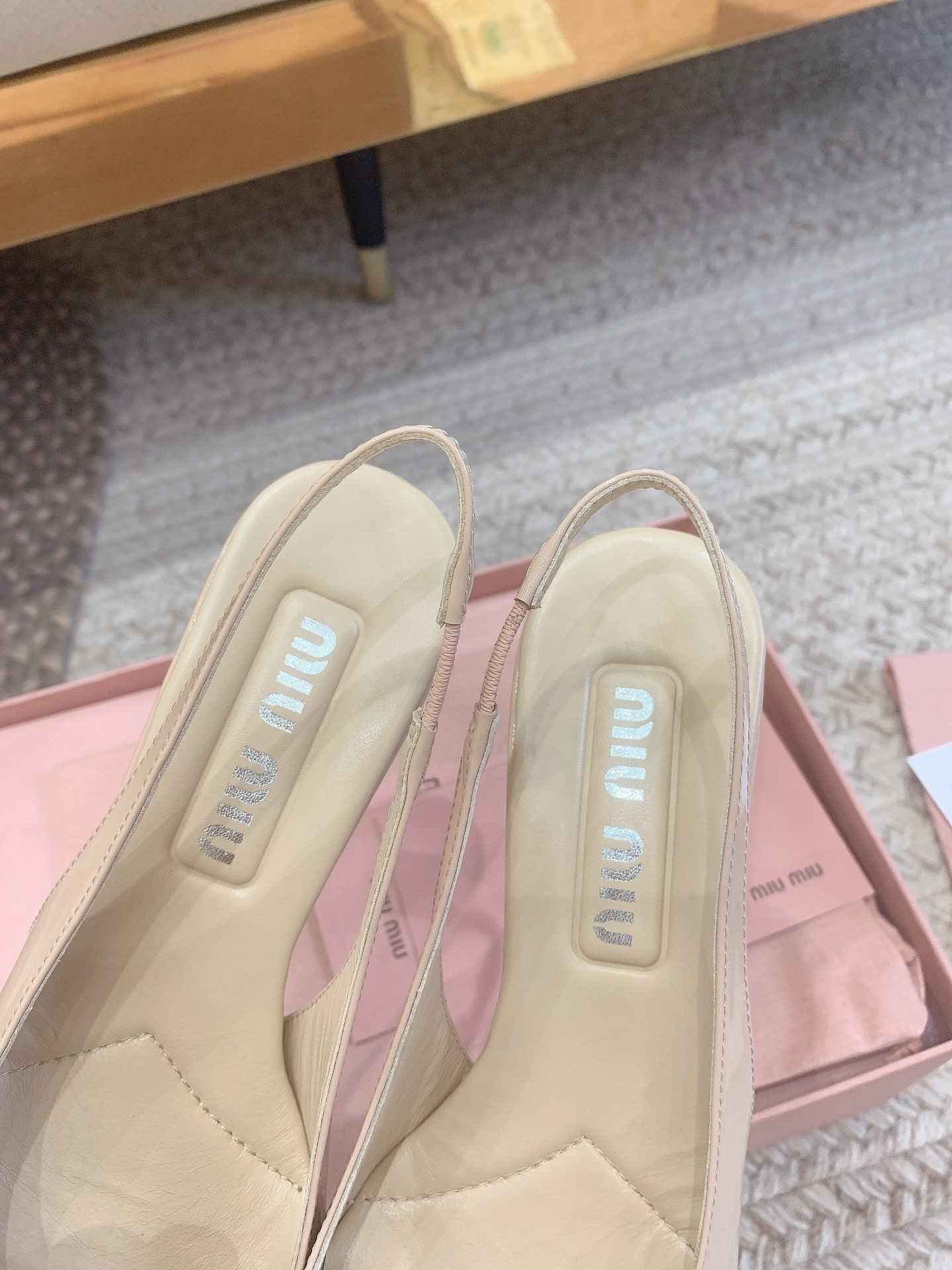 2A495406-DE59-44E9-9181-A4ECD2F7B69C