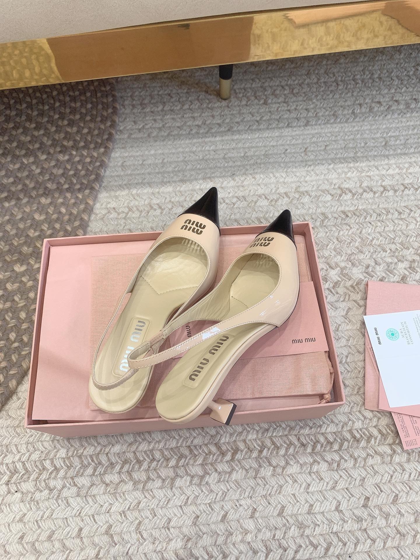 9FDDD6D0-2213-424D-86F8-6330DA6F3F2E