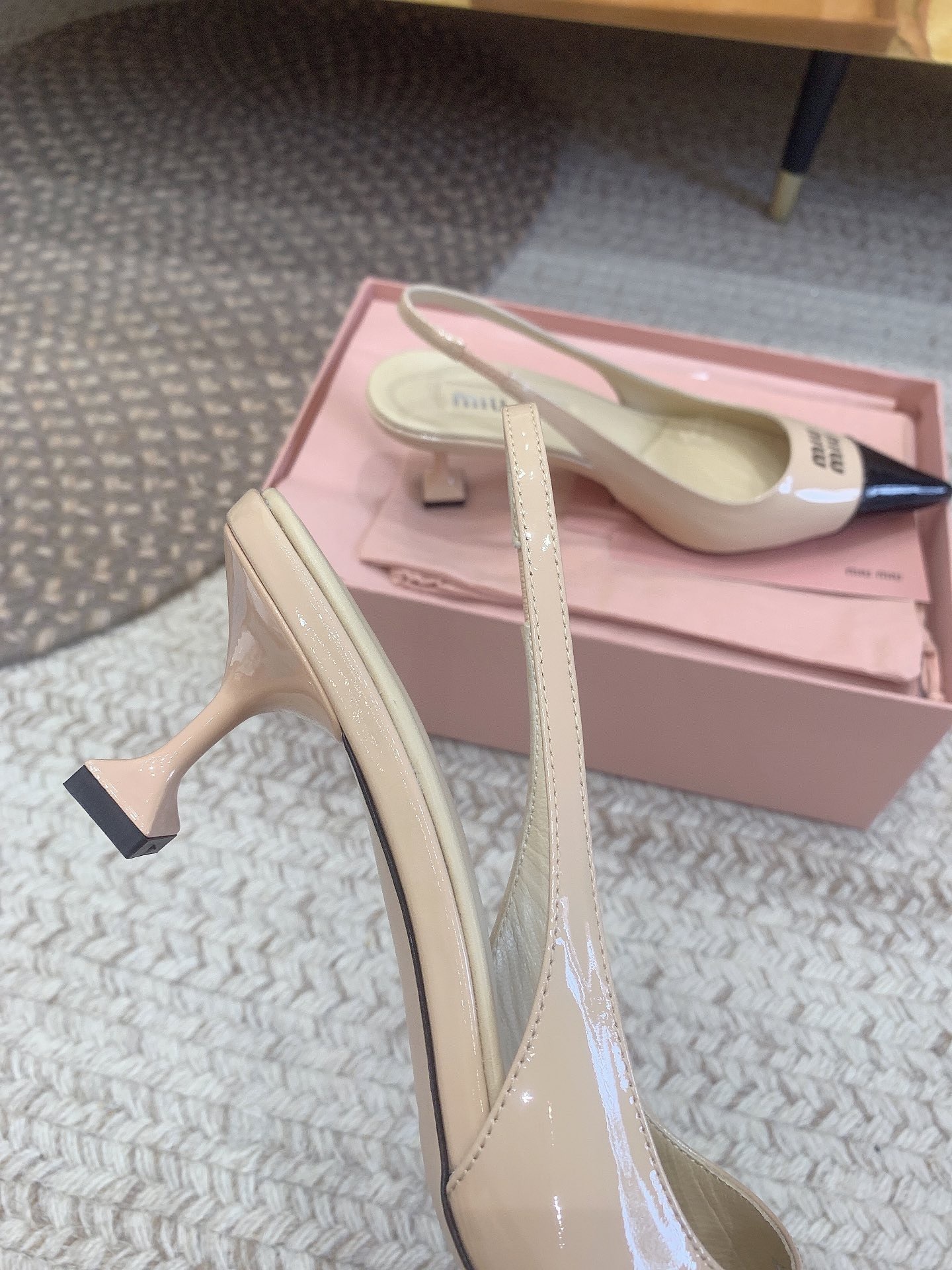 A18AA3BE-F1FF-4B71-BA70-27EC485FA174