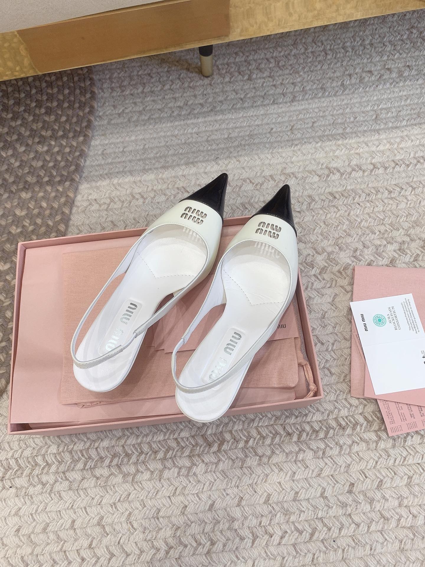 E26402D5-56FA-4981-B1EA-44832F6CD0CD