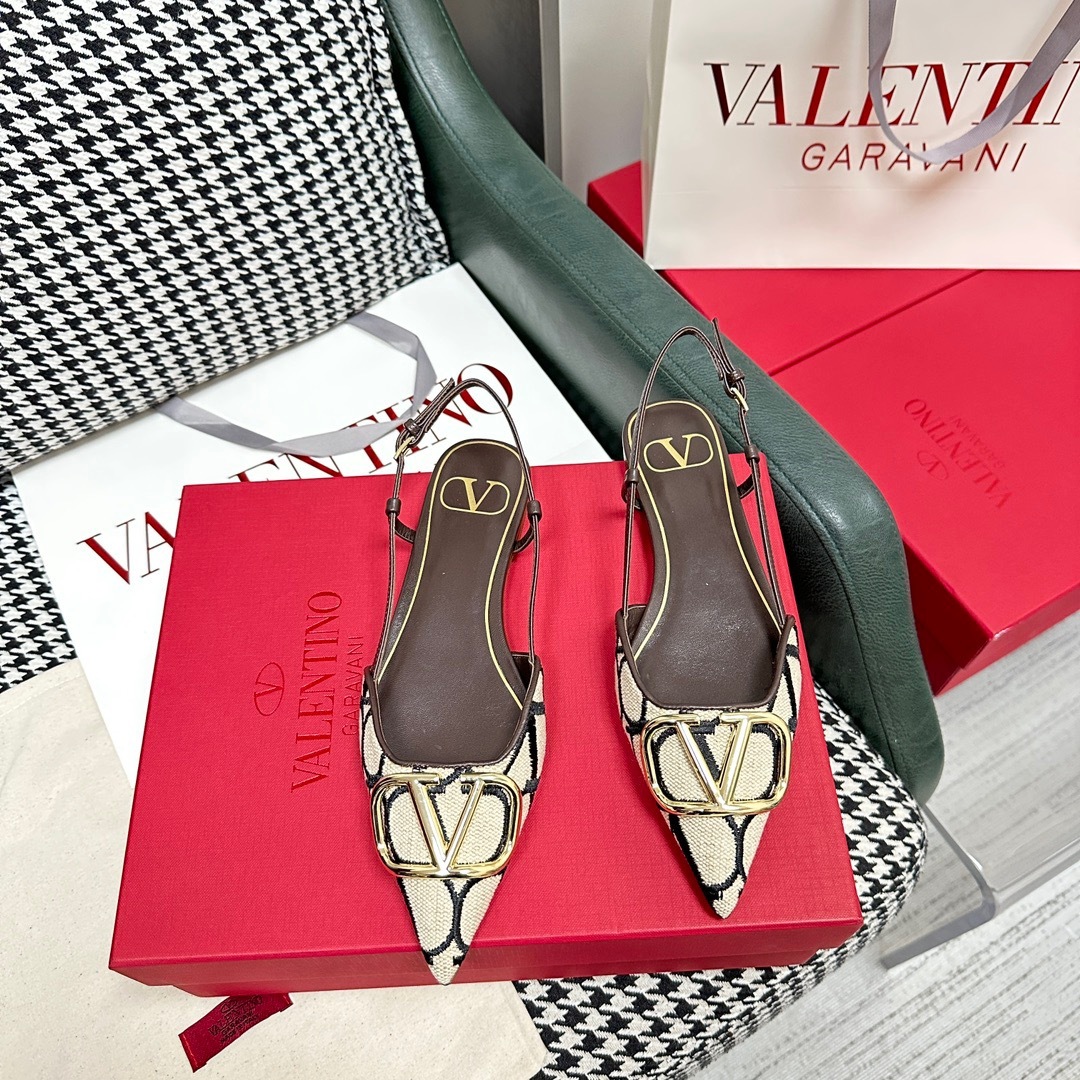 0ACADCCD-7653-4434-BD8B-65AAC326A3A0