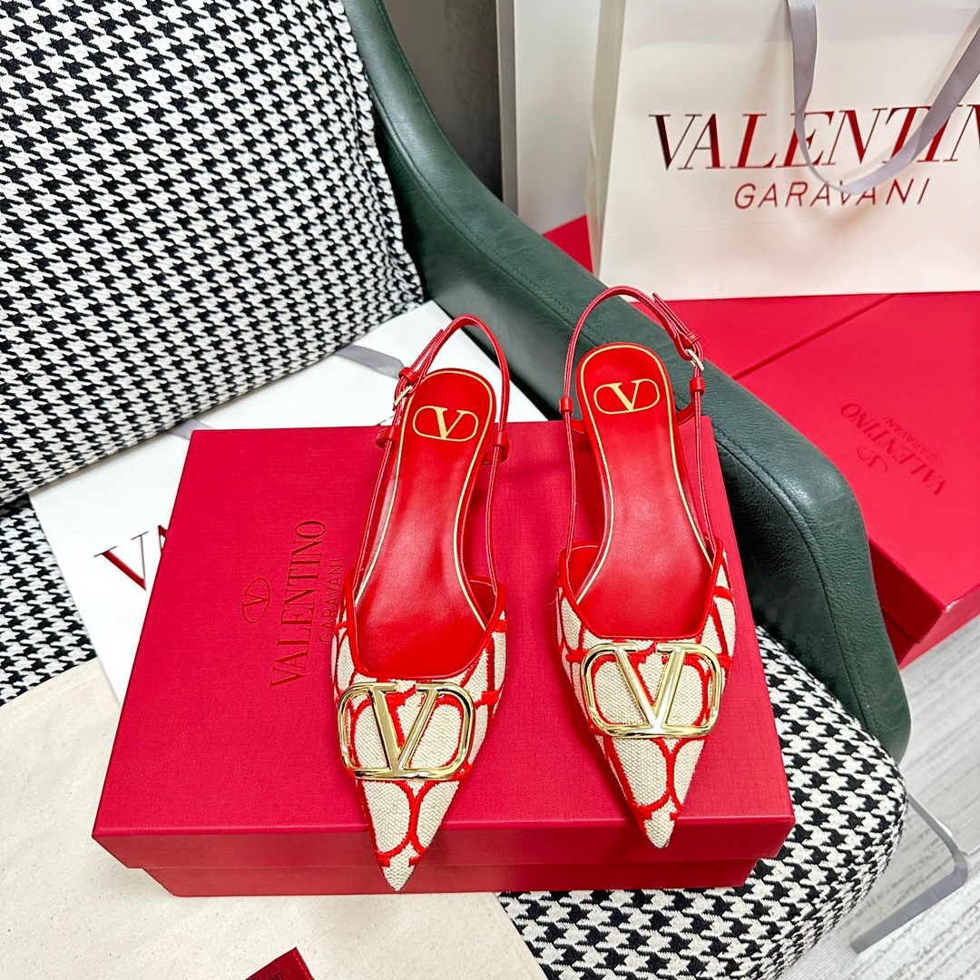 B833C129-4B55-46E5-88BE-1CF0664F45DD