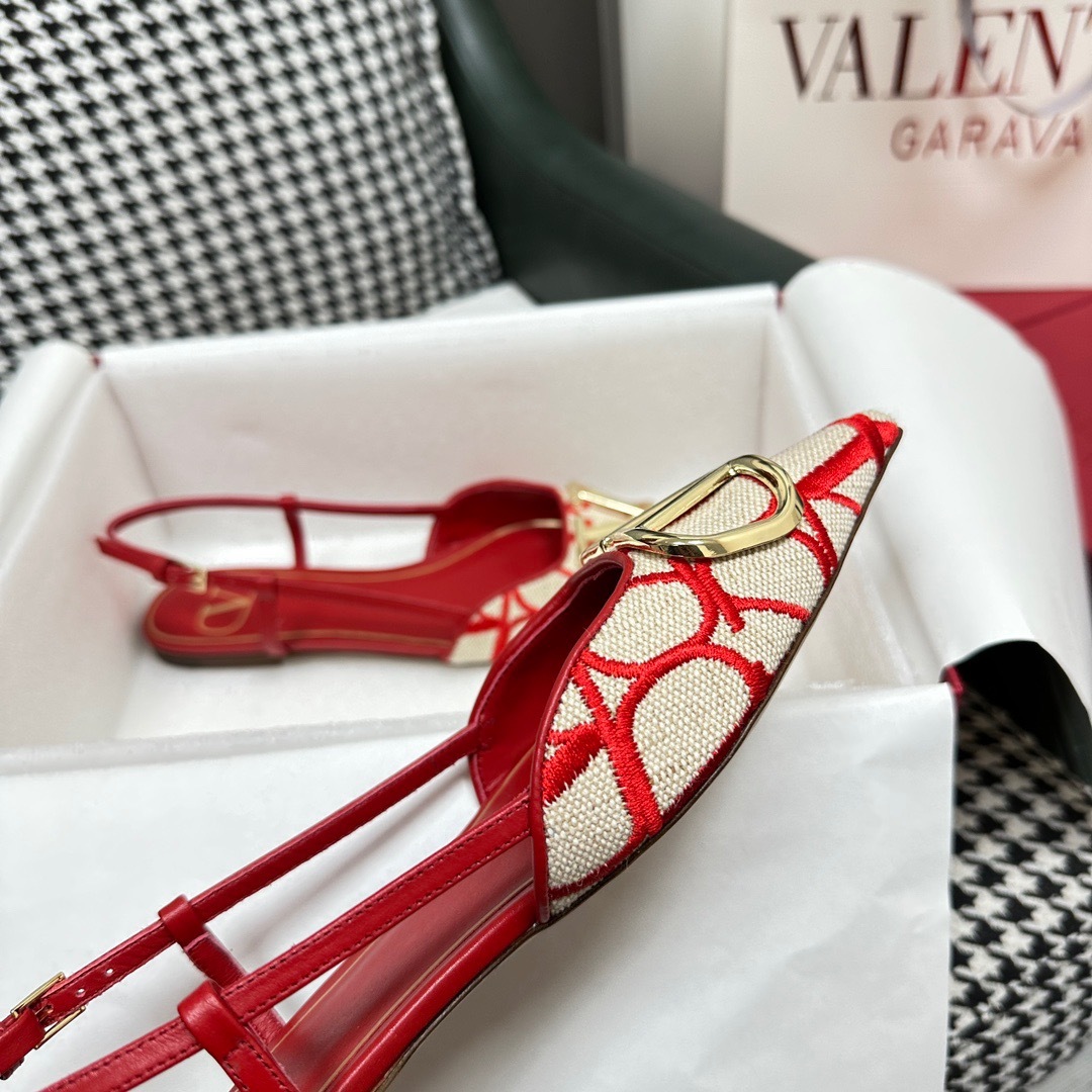 DCC1E89B-3779-40EE-9011-F551D5E1CCD4