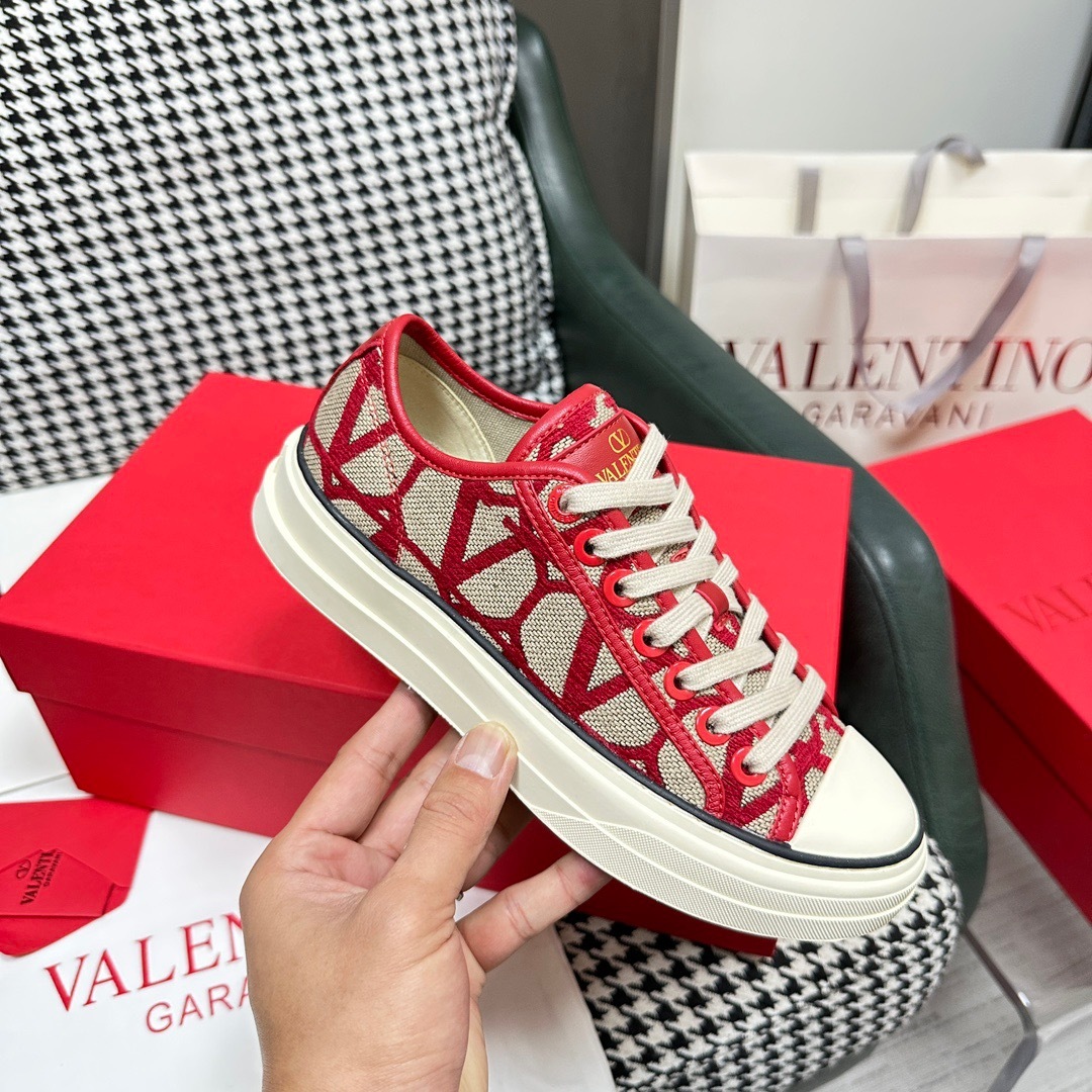 5B1586F4-6ACA-4132-86FE-774FE63CC012