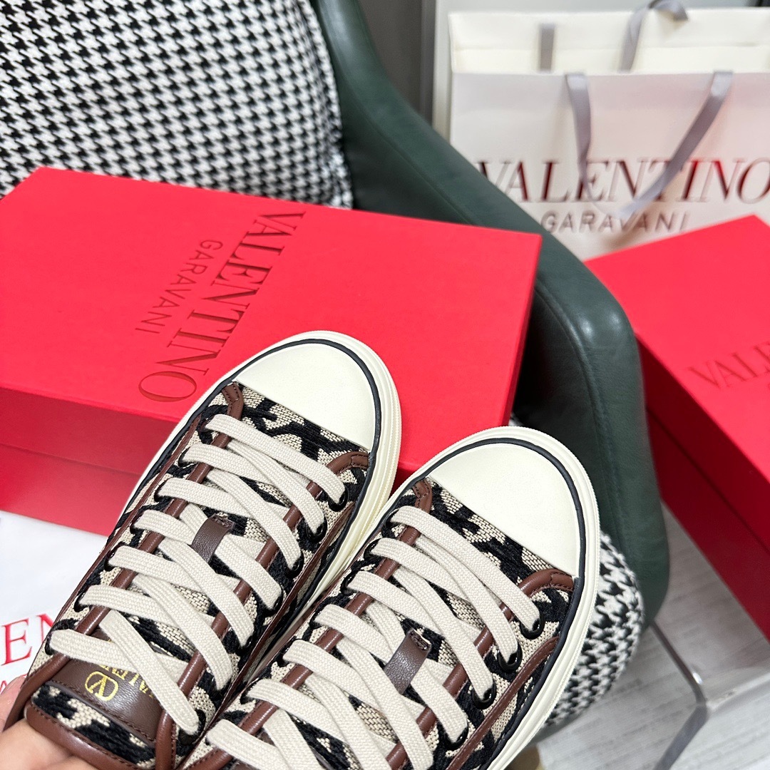 AF9EA303-6491-4A96-BBBE-608D6A672D97