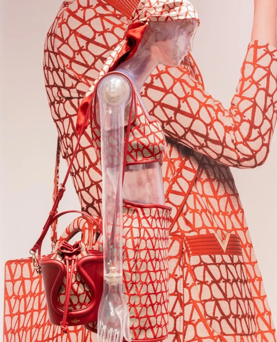 A6CFFFE6-C352-4834-B121-940AAE9775D6