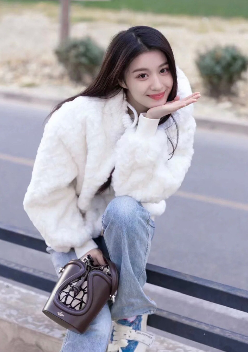 F1D1B893-114A-4E5B-B67B-046B2E9FF8A5