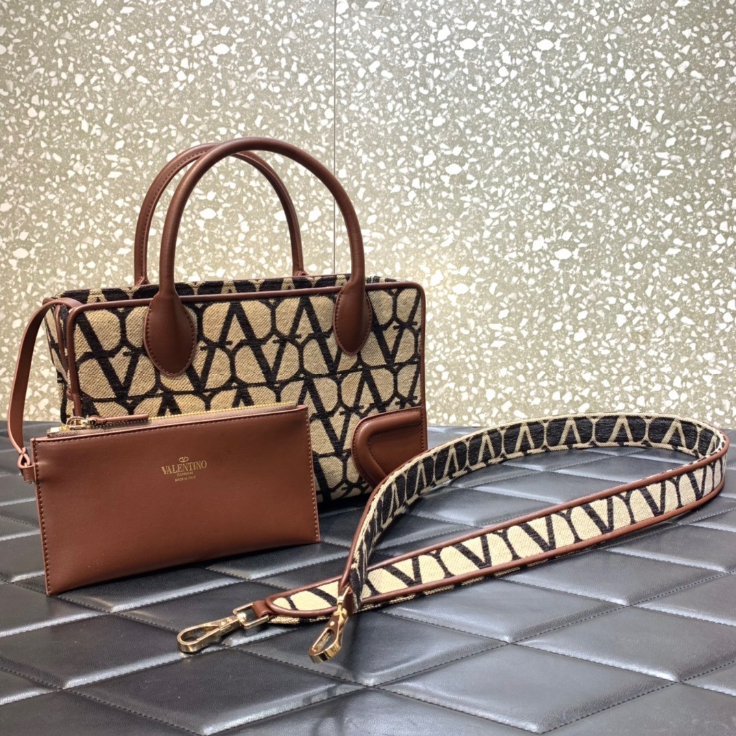 D5F6B88F-A04B-45DA-8182-5454A13EF9AD