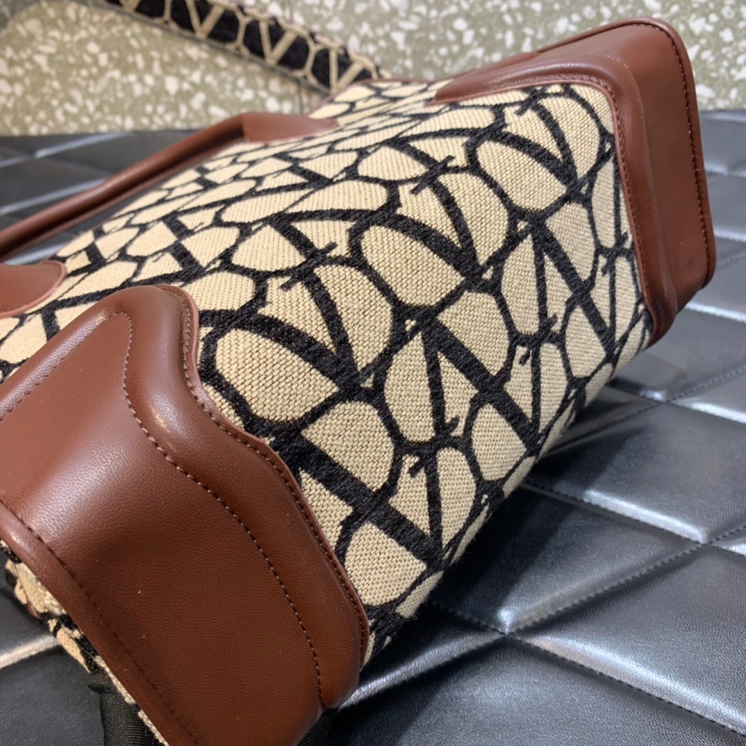 7BDEE7E9-6F0F-4336-AE08-7E464A9D0503