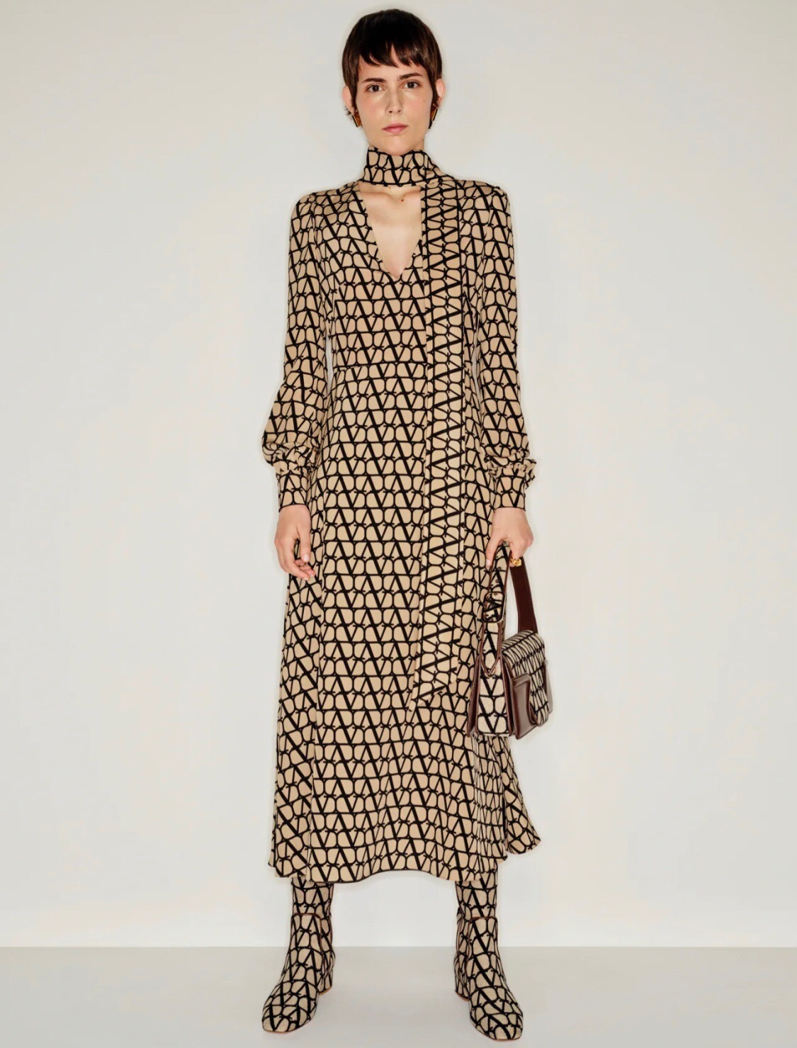 DC8D0951-91B0-4D32-83FB-235C93388093