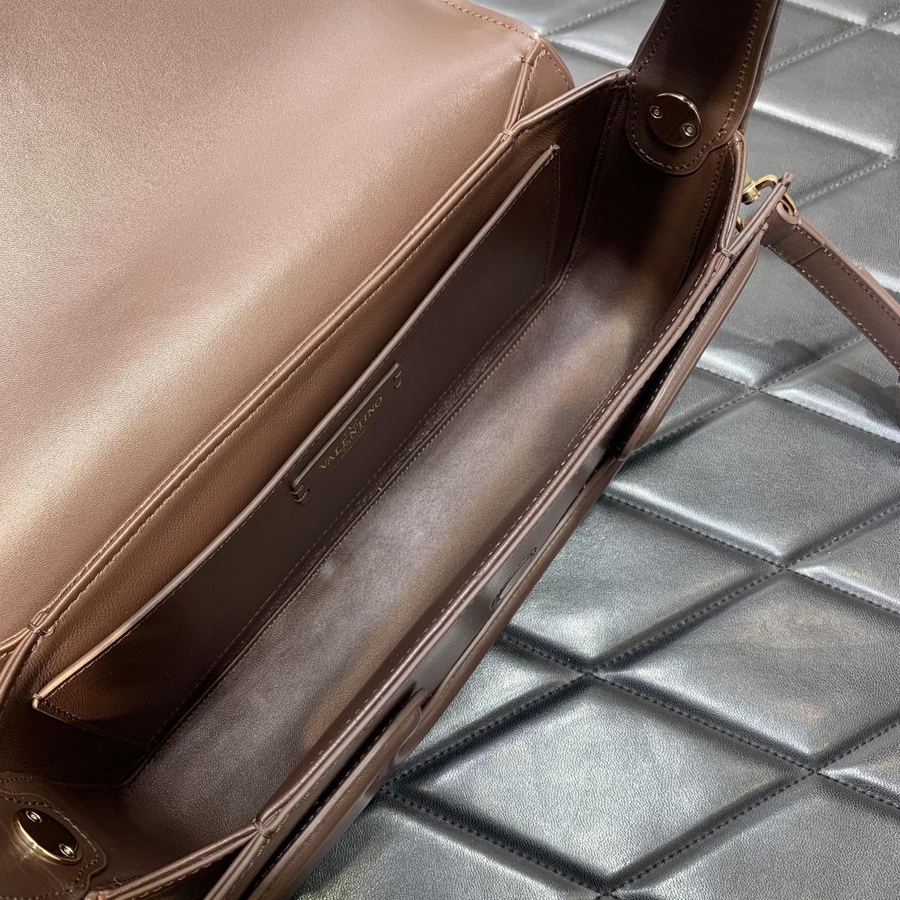 4B981196-B00C-4353-81DD-6AF1C6F42D43