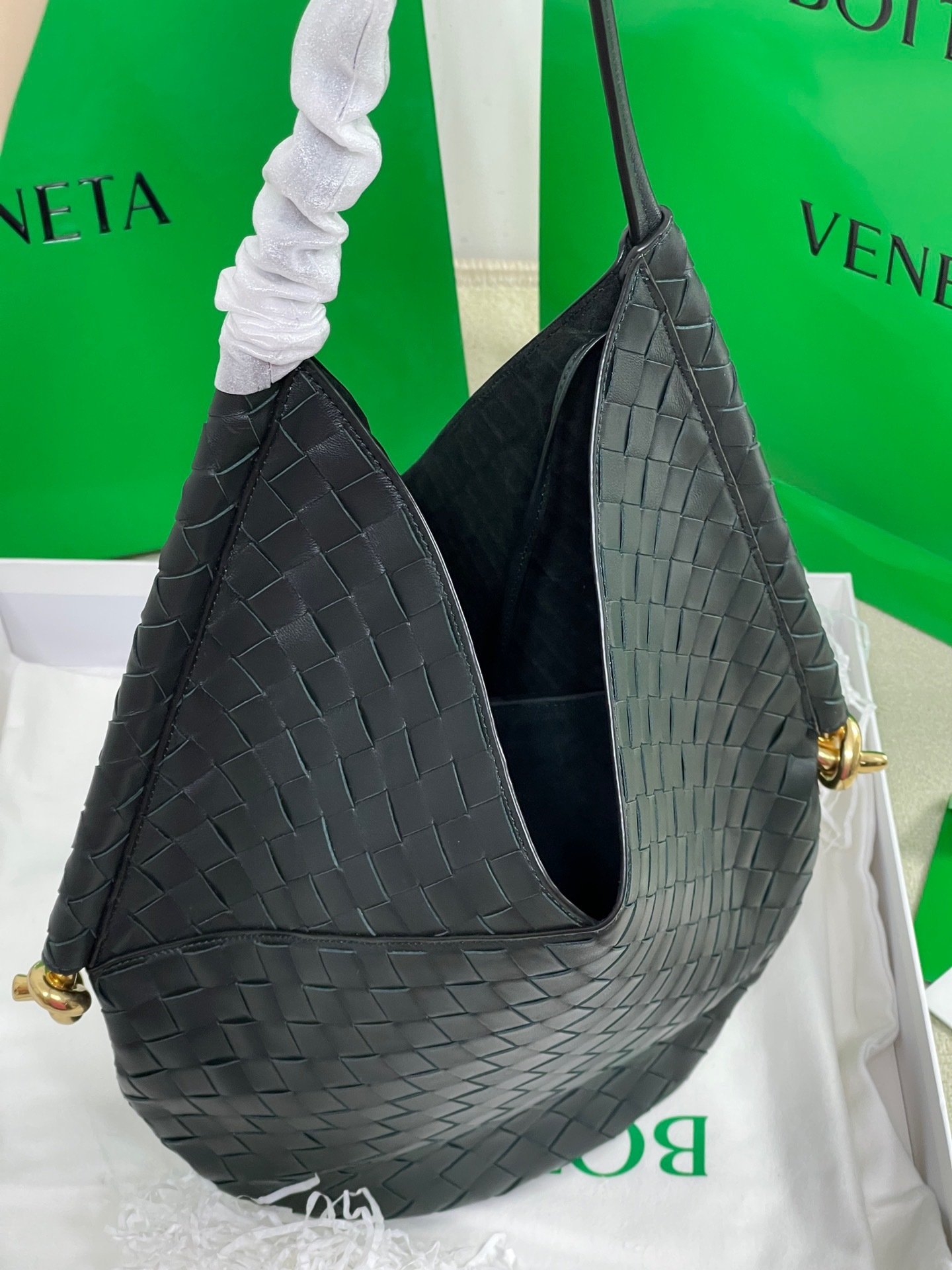 CAB4A7C5-DE0B-4053-BE4C-C0685F130720