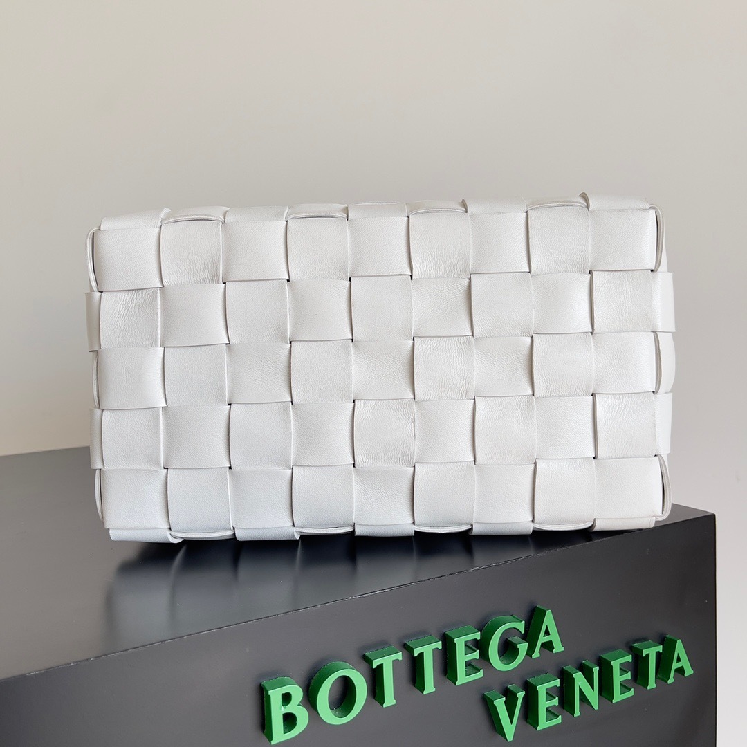 57FDCB60-0984-4635-8ABF-BFE4773E4828