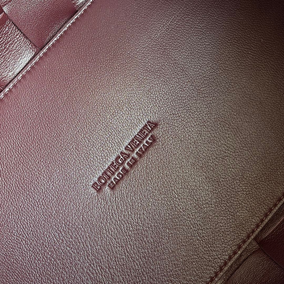 A8D50E38-977D-40EC-8AB4-055C55C2CC63