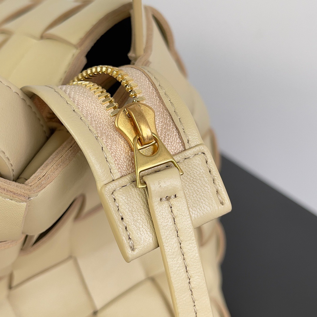 62923ED1-E789-472B-861F-9ADDED5433F2