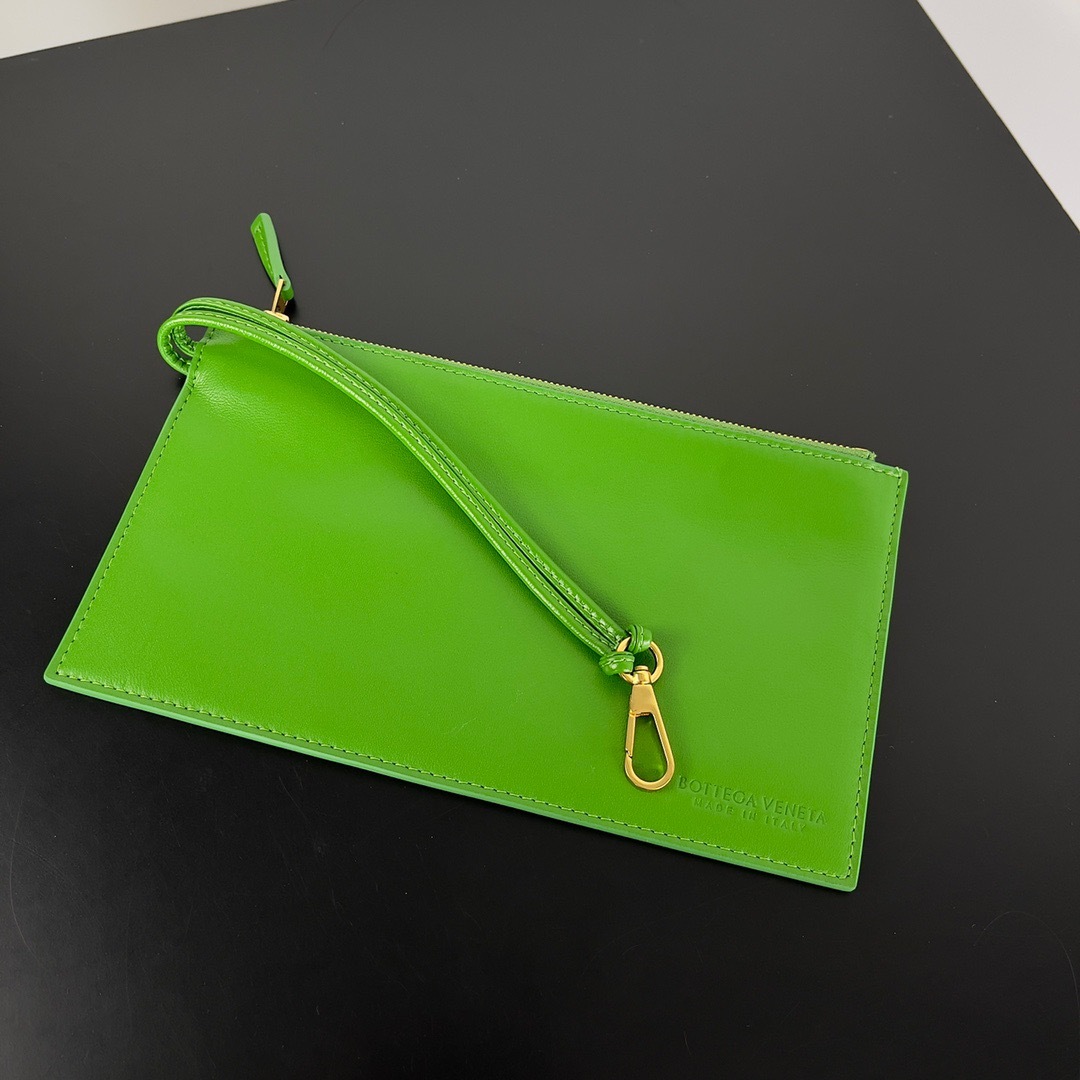 82BF7D91-531C-4874-BE1D-0035FC27C006